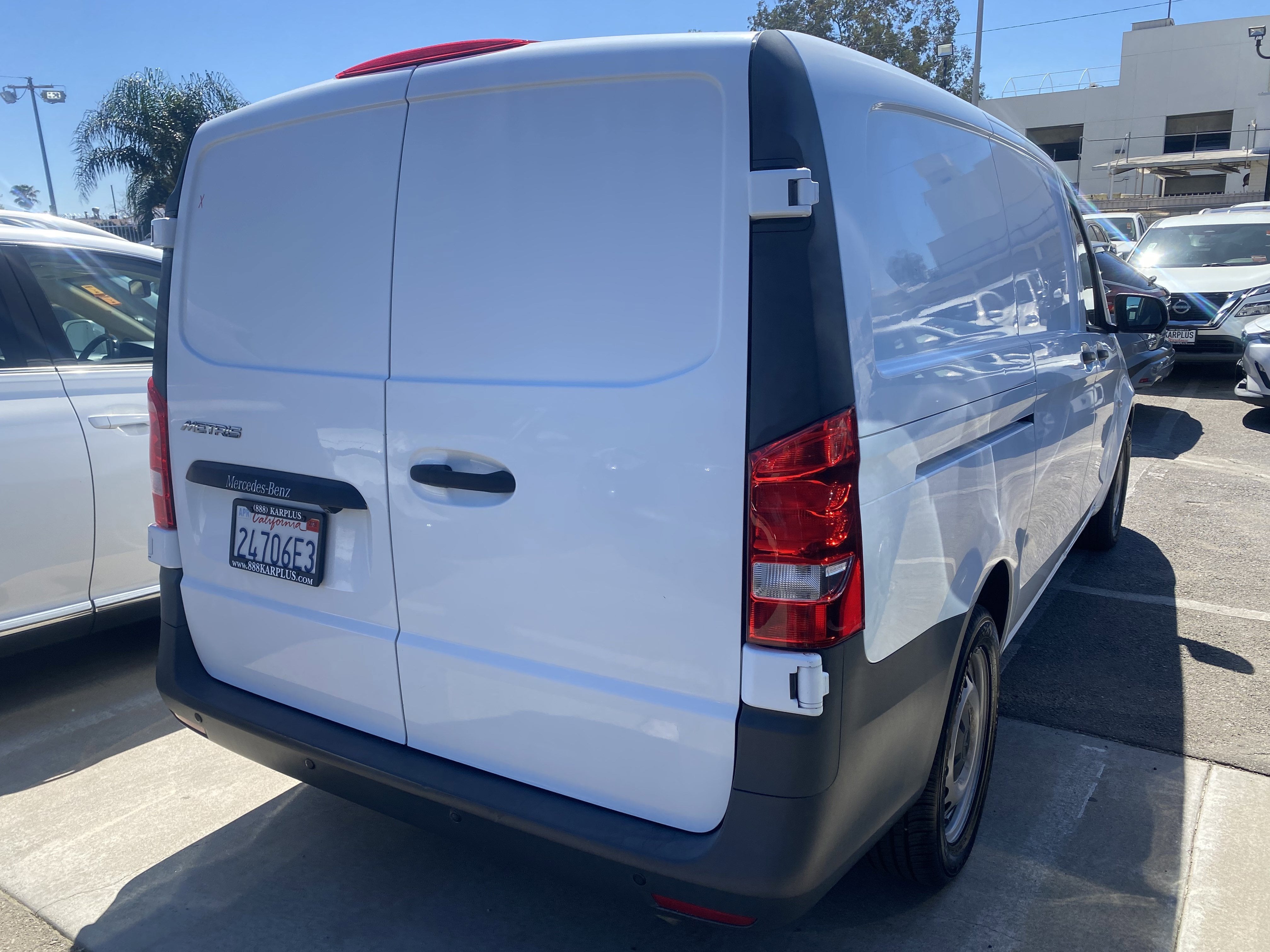 2020 Mercedes-Benz Metris Cargo Van Standard Roof 126" Wheelbase
