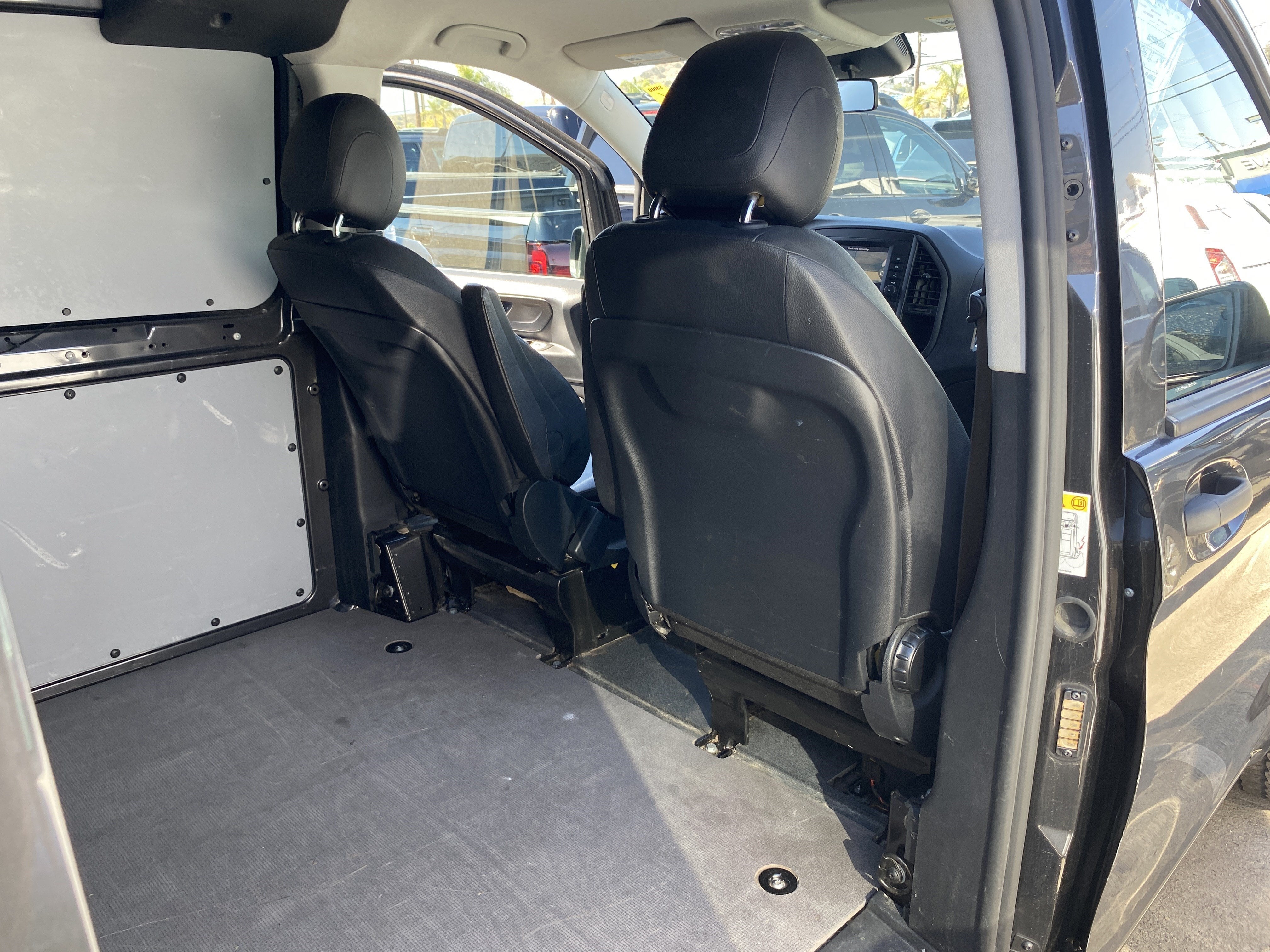 2022 Mercedes-Benz Metris Cargo Van Standard Roof 126" Wheelbase