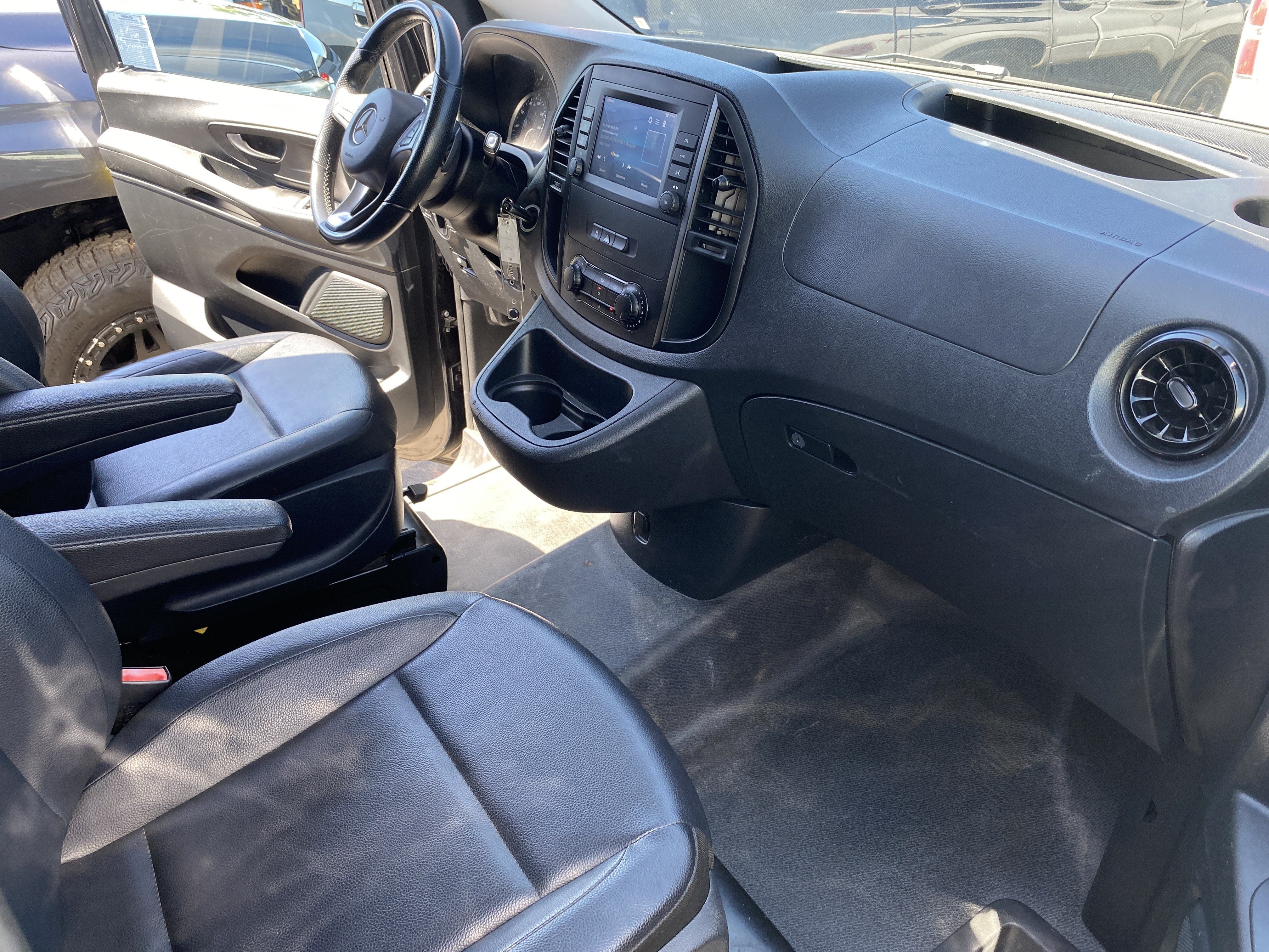 2022 Mercedes-Benz Metris Cargo Van Standard Roof 126" Wheelbase
