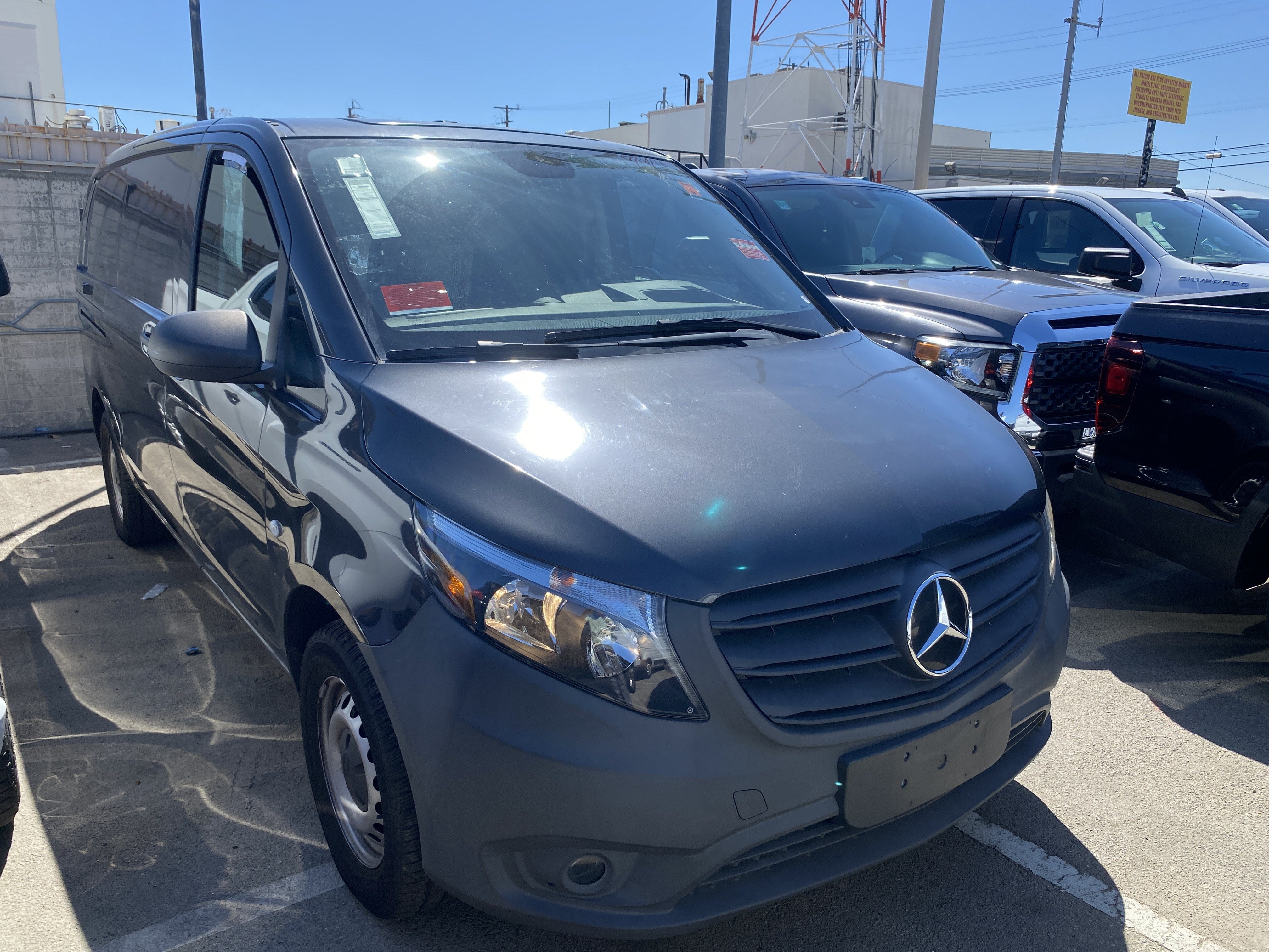 2022 Mercedes-Benz Metris Cargo Van Standard Roof 126" Wheelbase