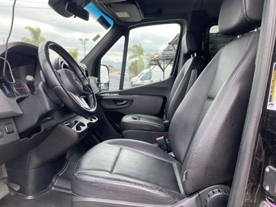 2022 Mercedes-Benz Sprinter Passenger Van 1500 Standard Roof I4 Gas 144" RWD
