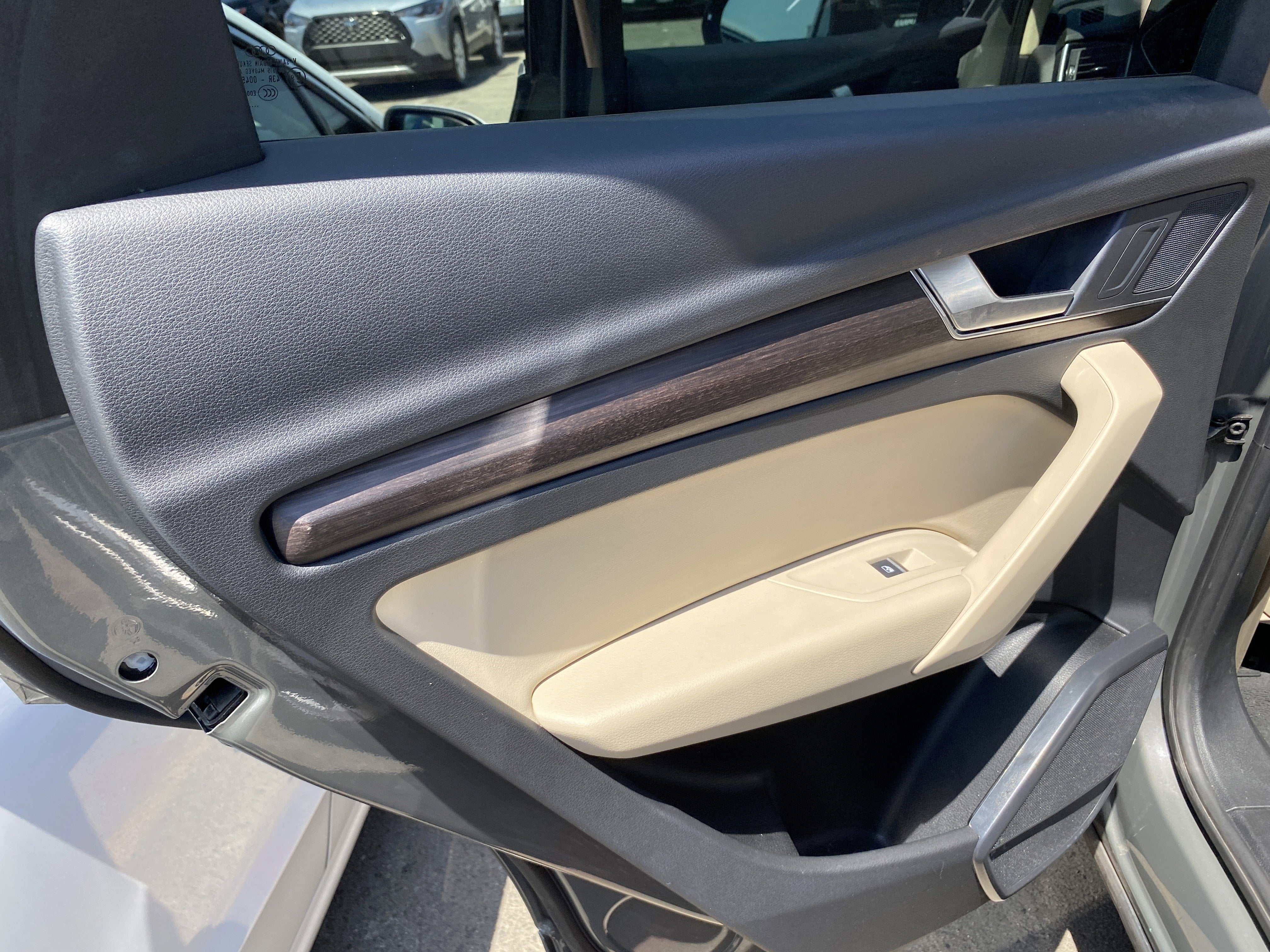 2023 Audi Q5 S line Premium