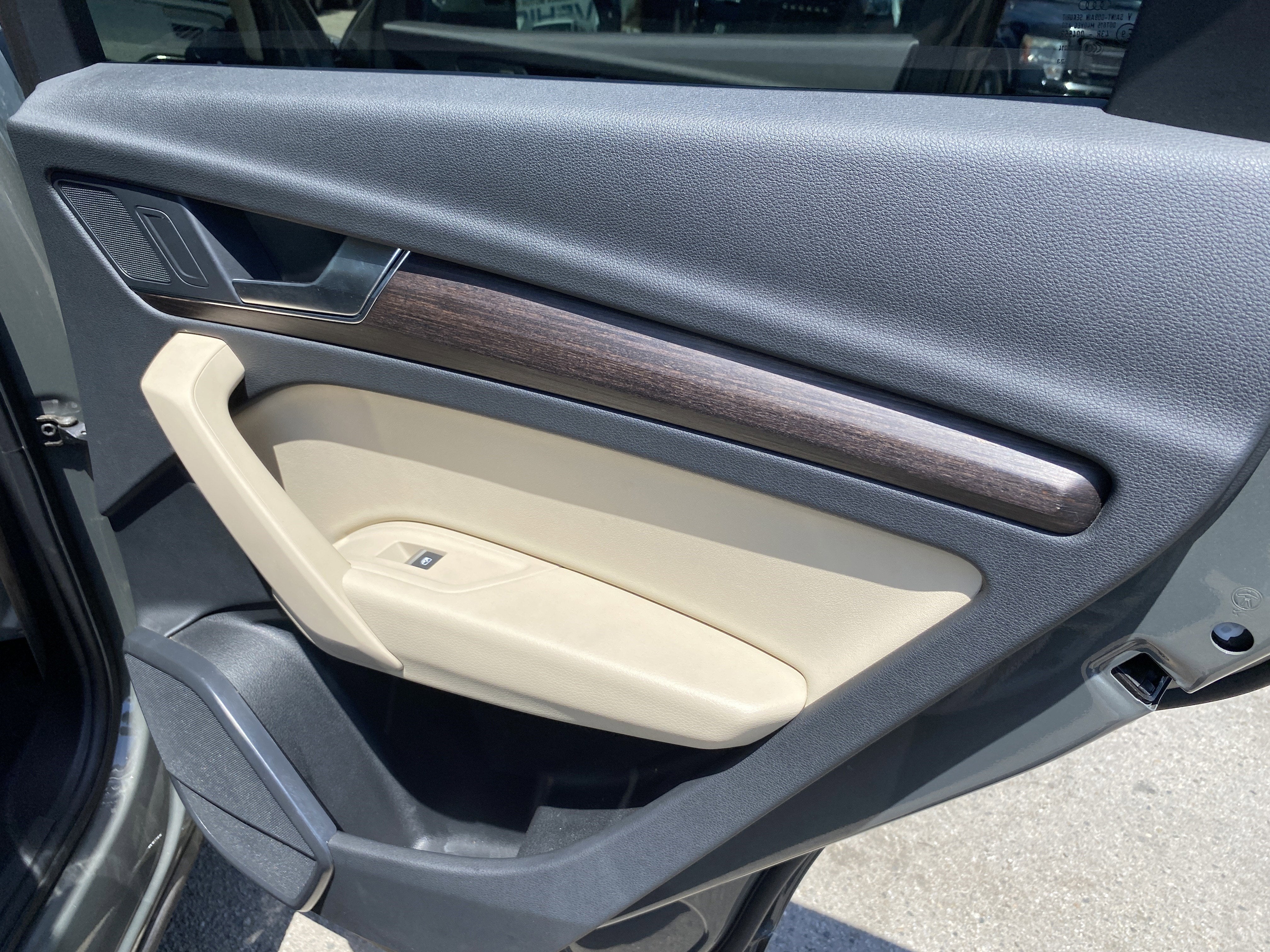 2023 Audi Q5 S line Premium