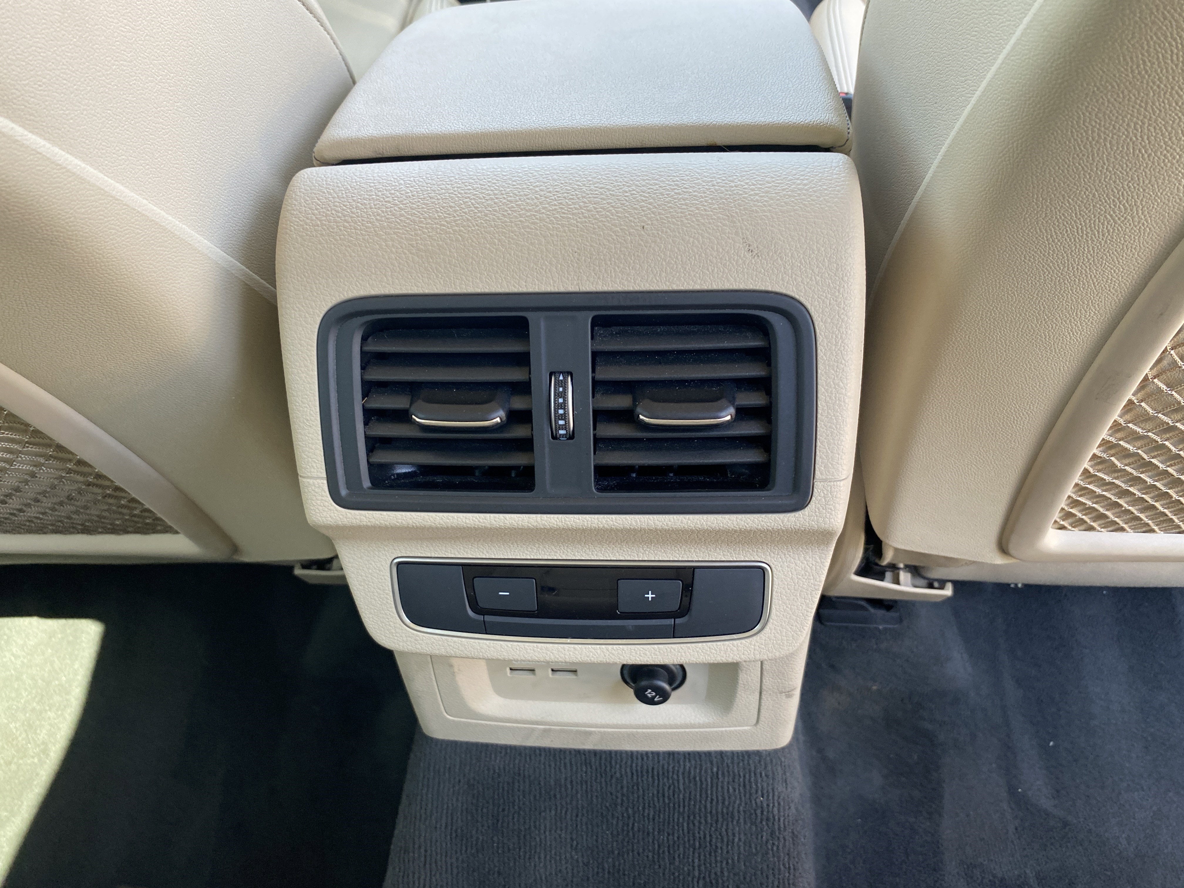 2023 Audi Q5 S line Premium