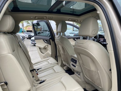 2018 Audi Q7 Premium Plus