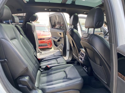 2019 Audi Q7 SE Premium Plus