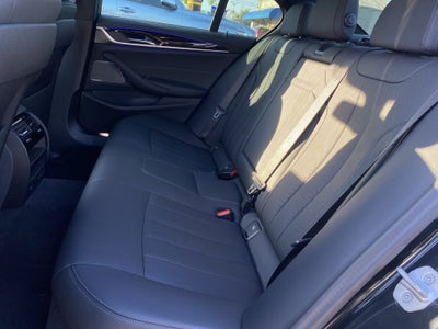 2023 BMW 5 Series 530i