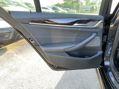 2023 BMW 5 Series 530i