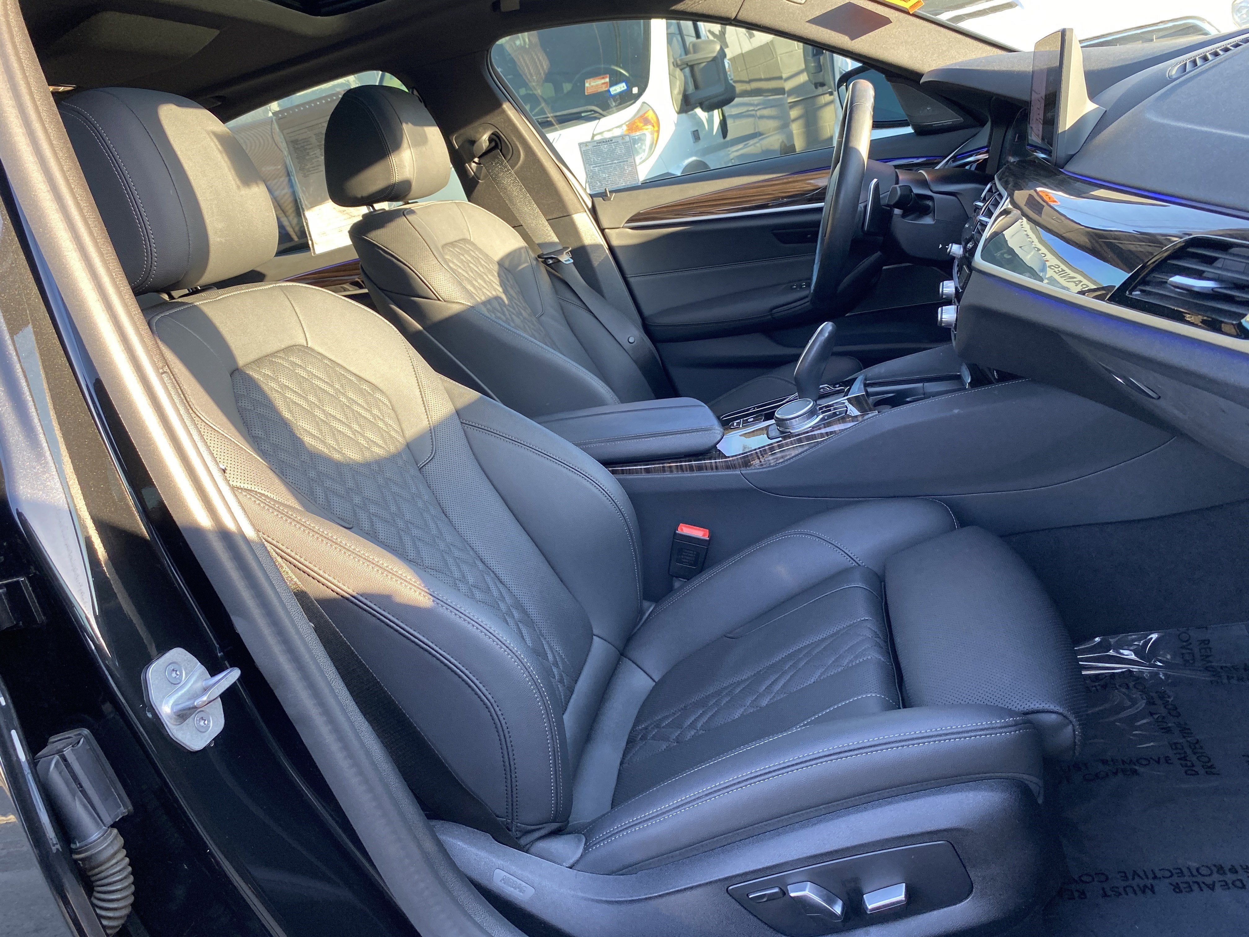 2023 BMW 5 Series 530i