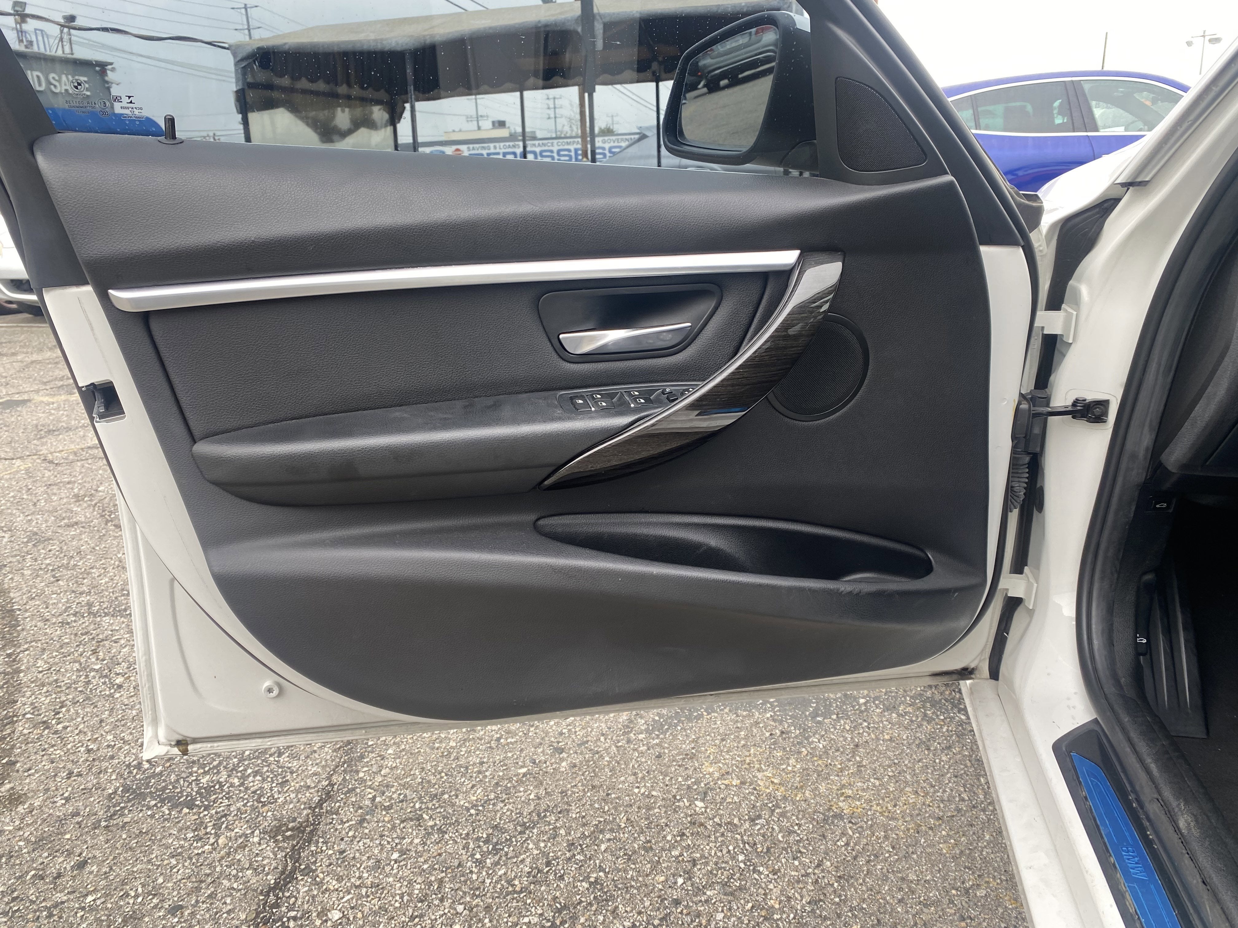 2018 BMW 3 Series 330i