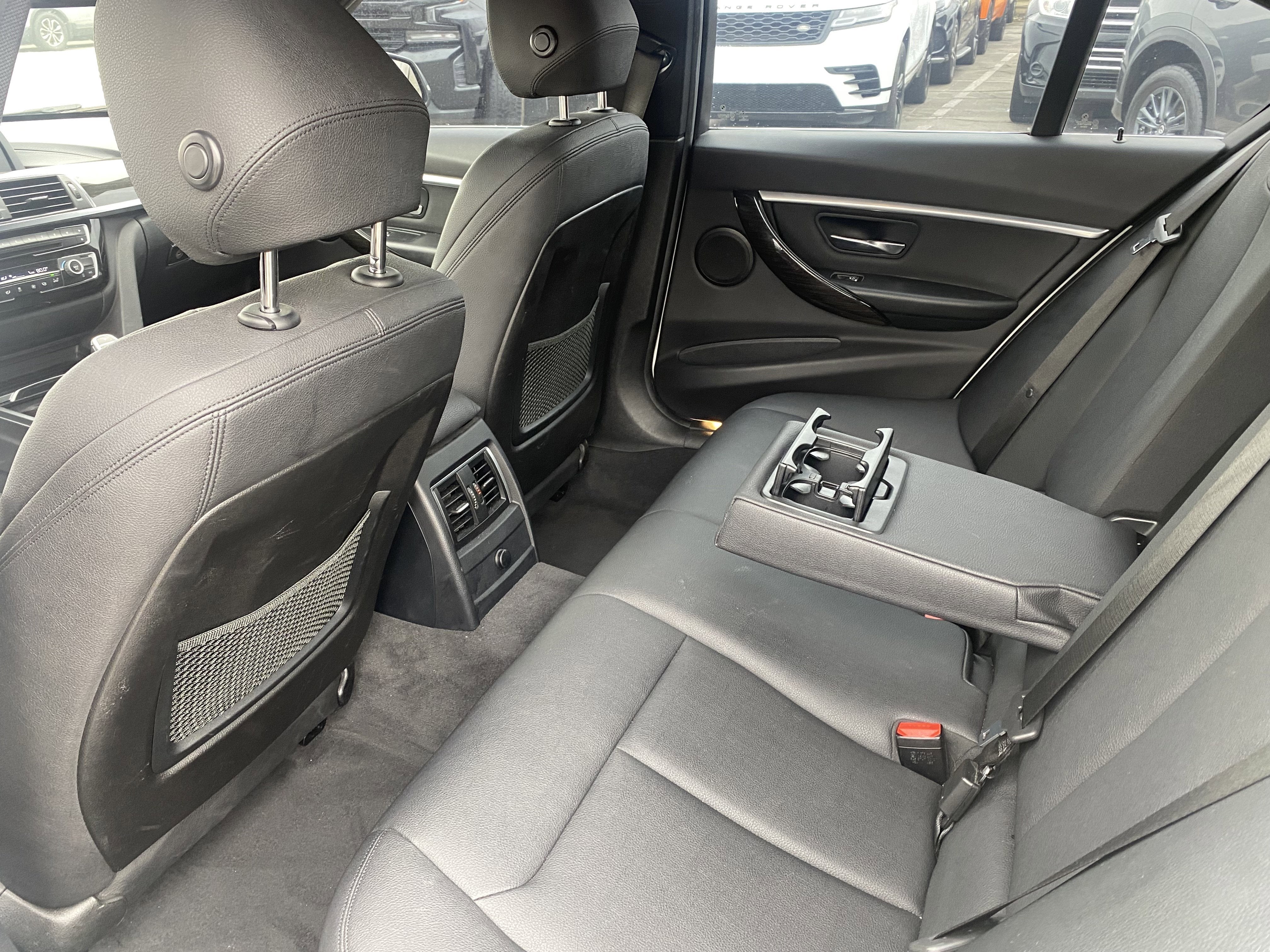 2018 BMW 3 Series 330i