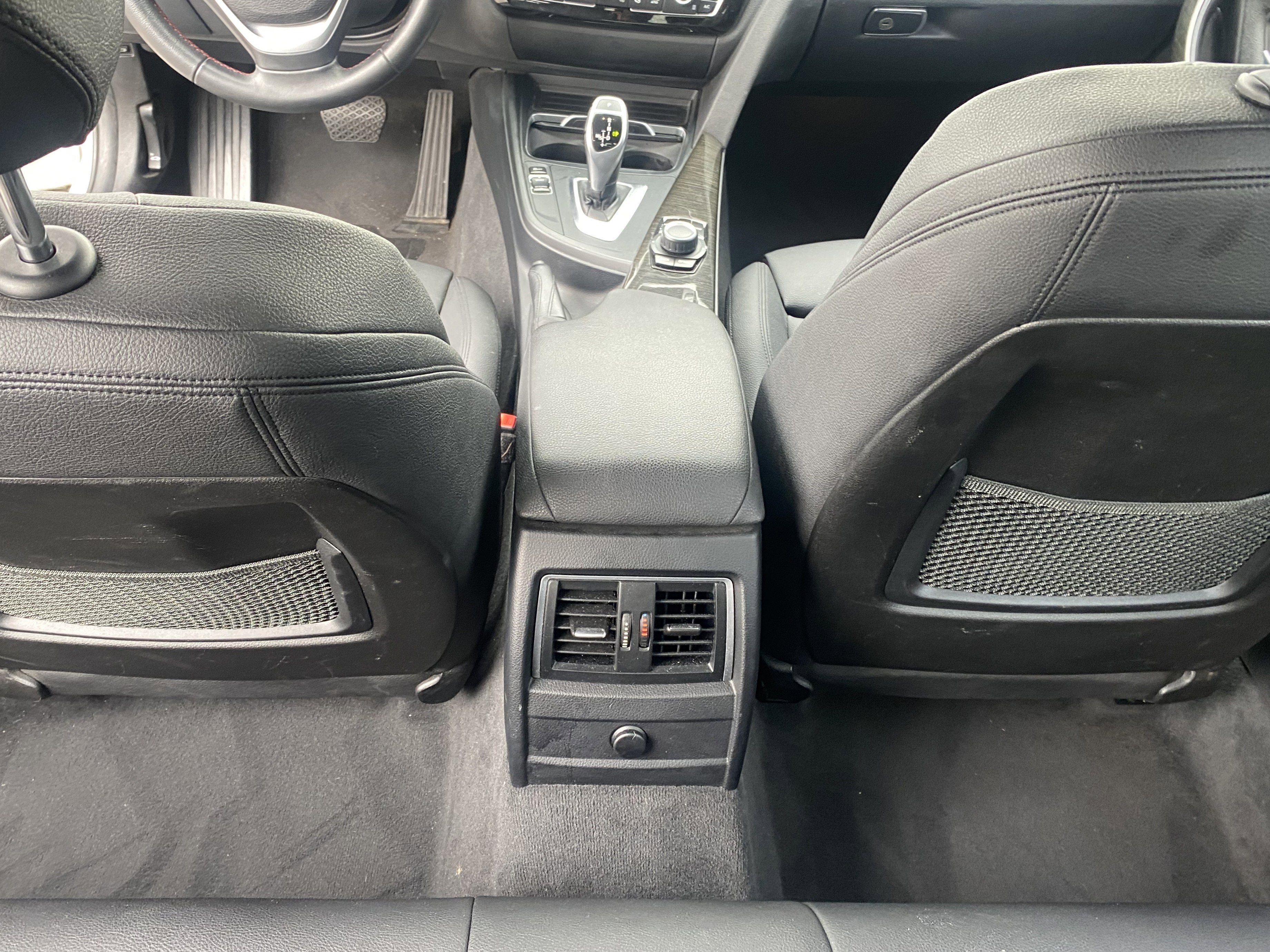 2018 BMW 3 Series 330i