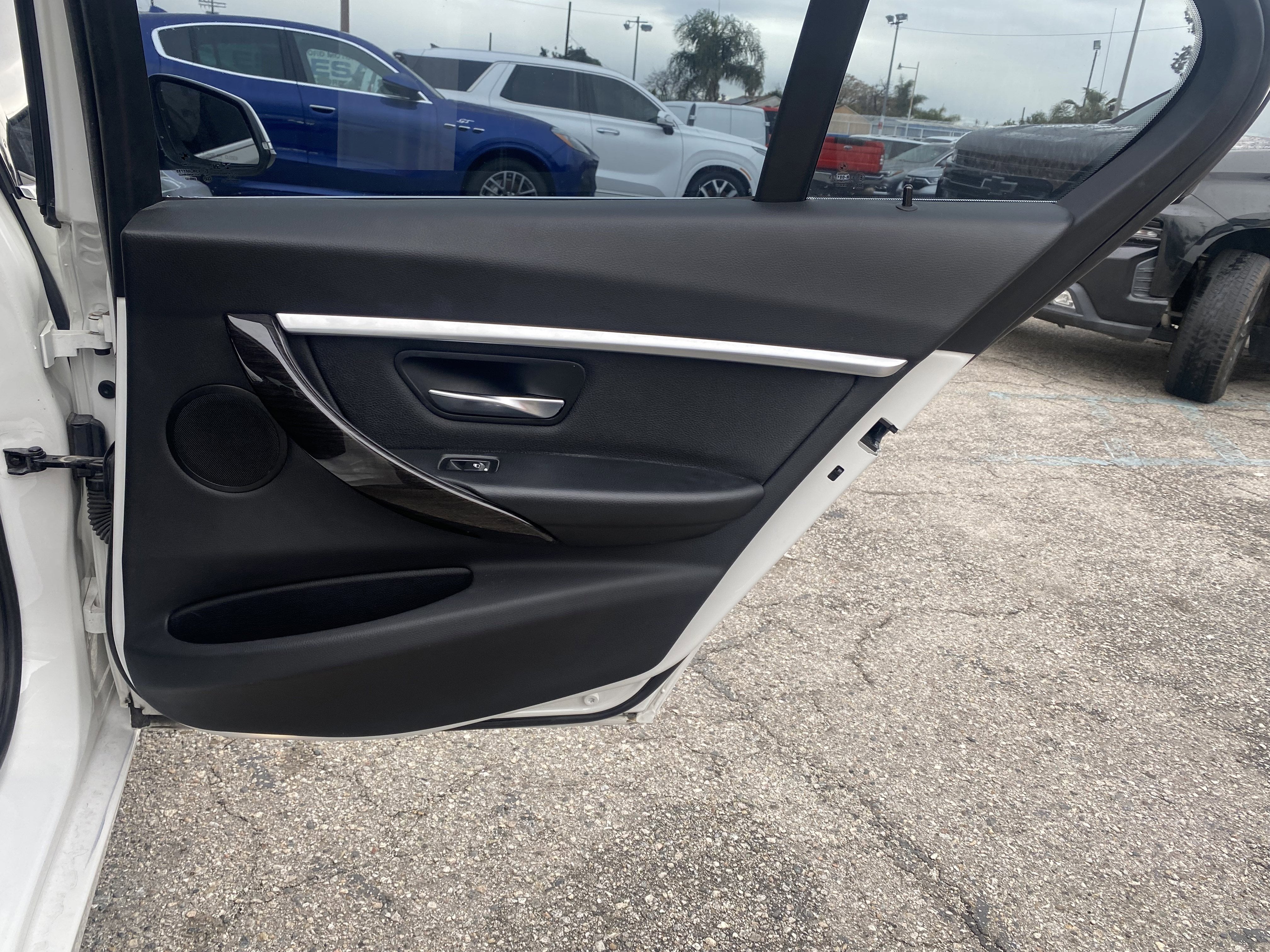 2018 BMW 3 Series 330i