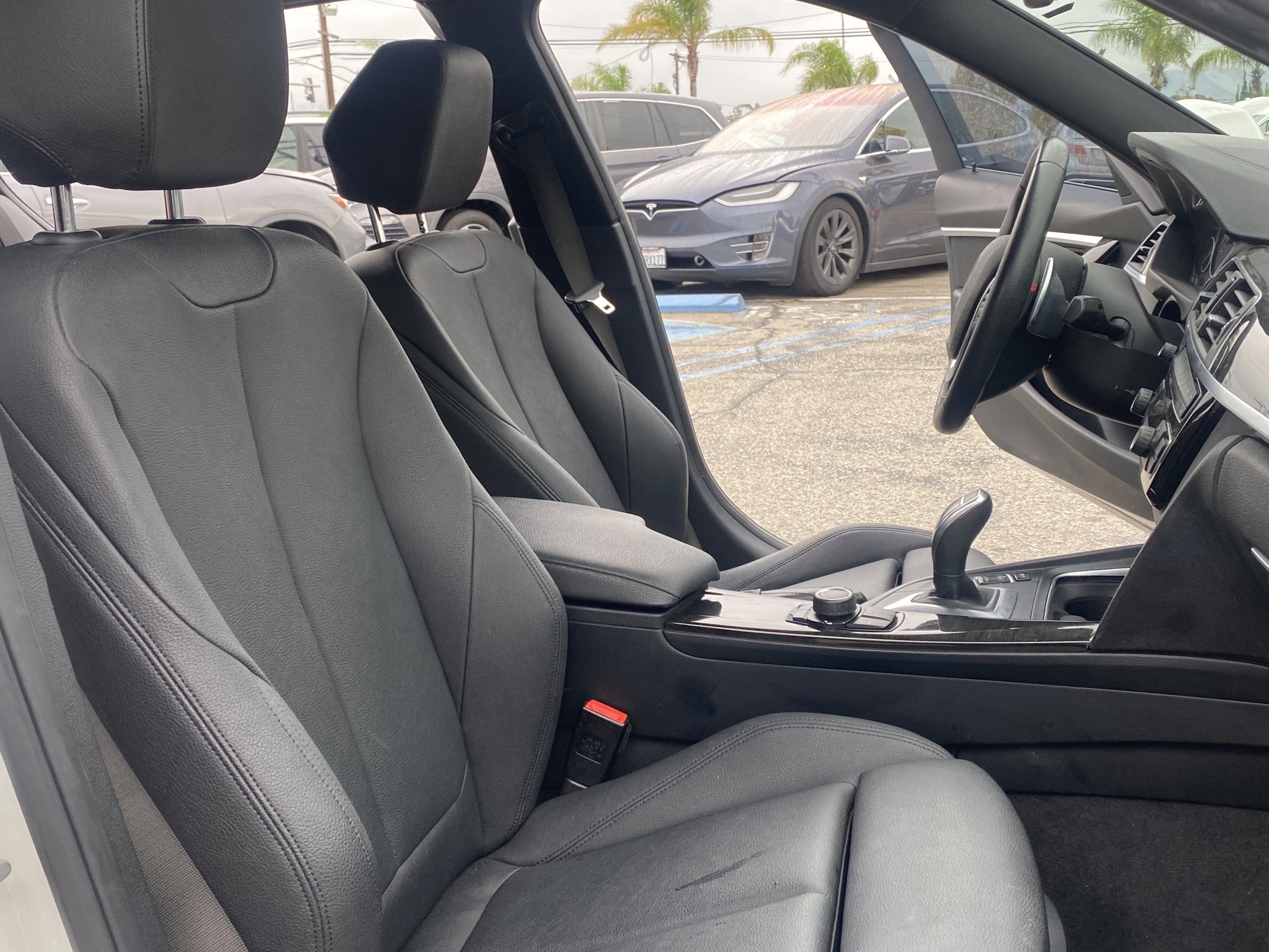 2018 BMW 3 Series 330i