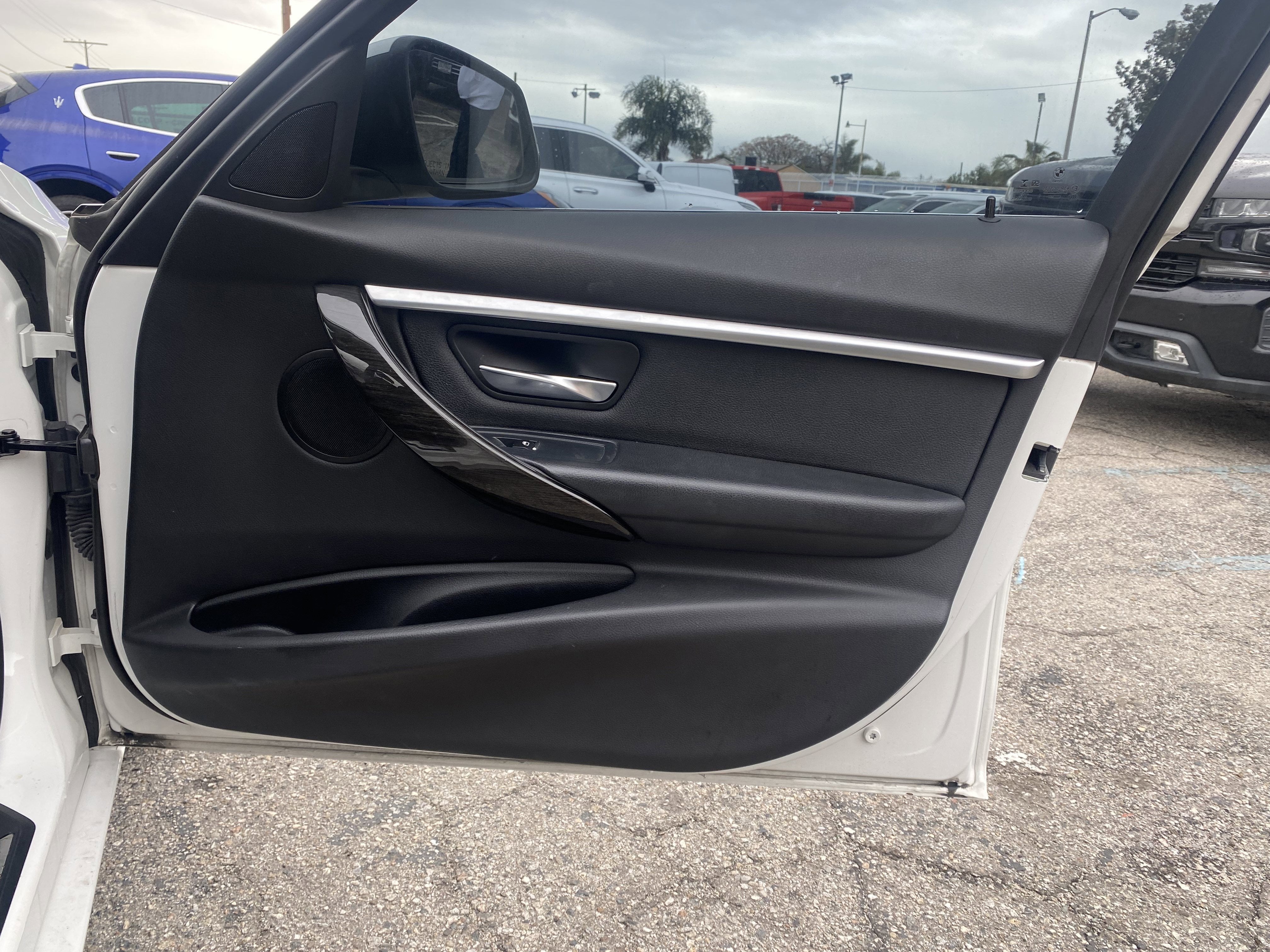 2018 BMW 3 Series 330i