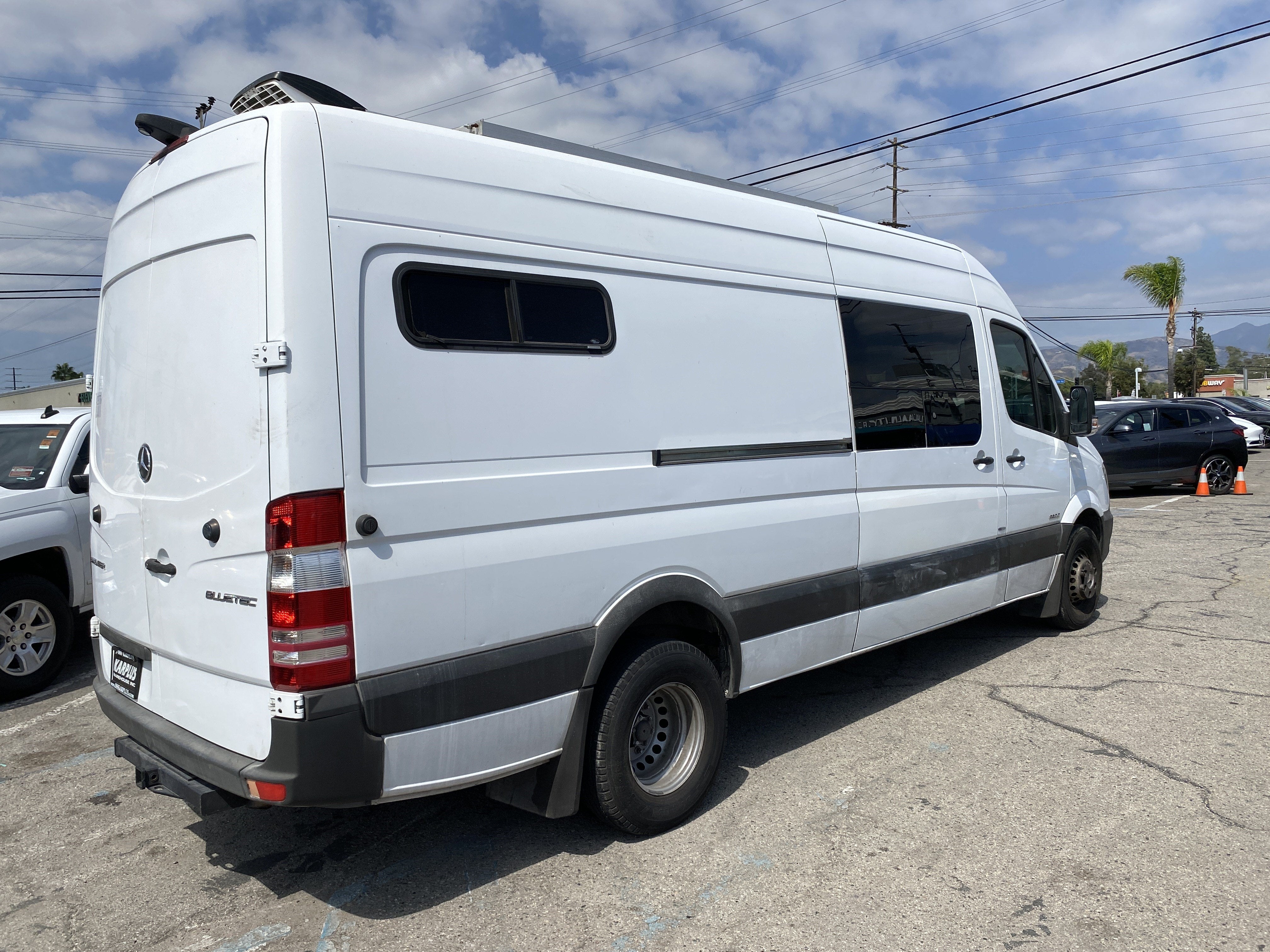 2014 Mercedes-Benz Sprinter Cargo Vans 3500 170
