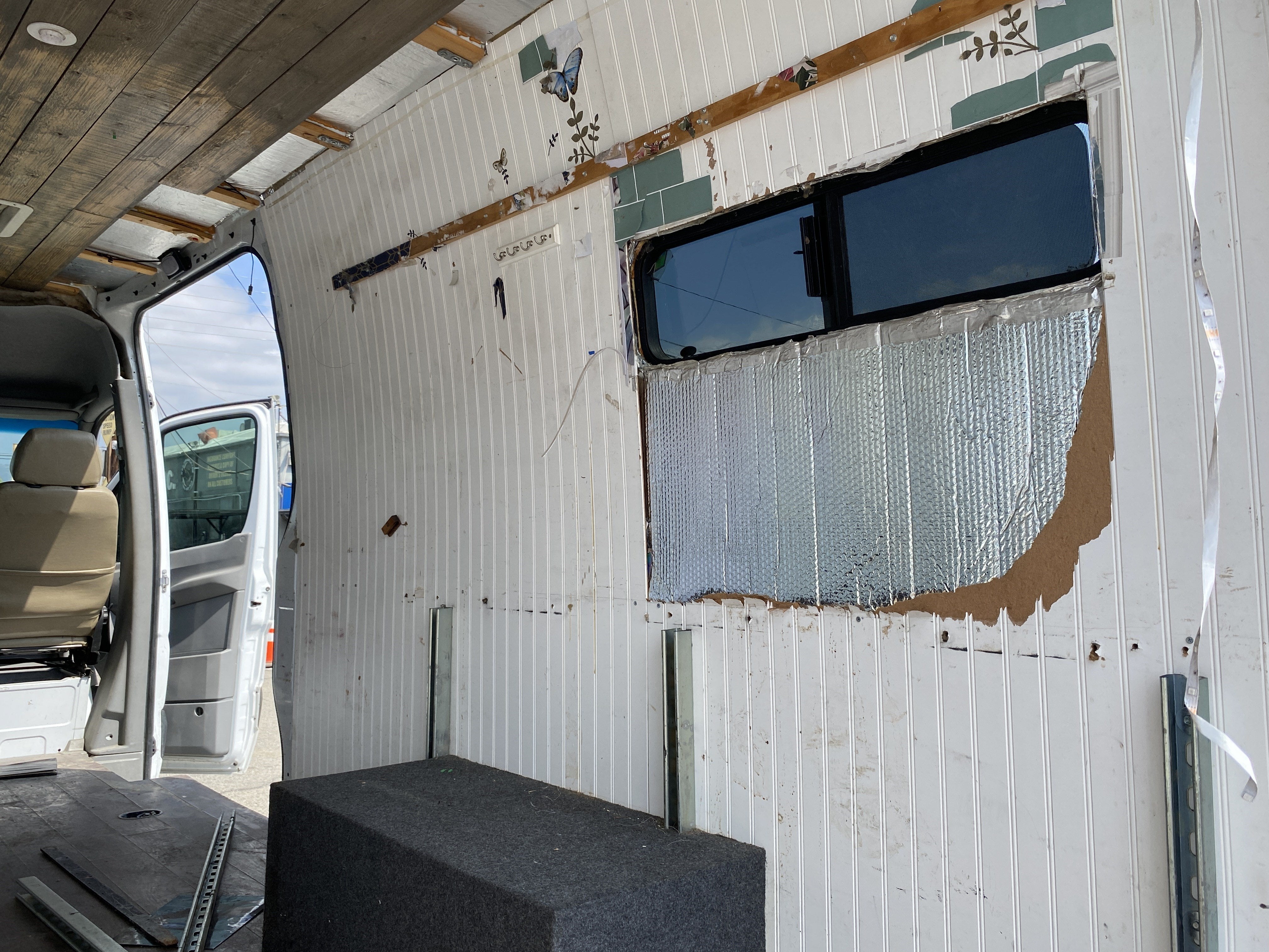 2014 Mercedes-Benz Sprinter Cargo Vans 3500 170