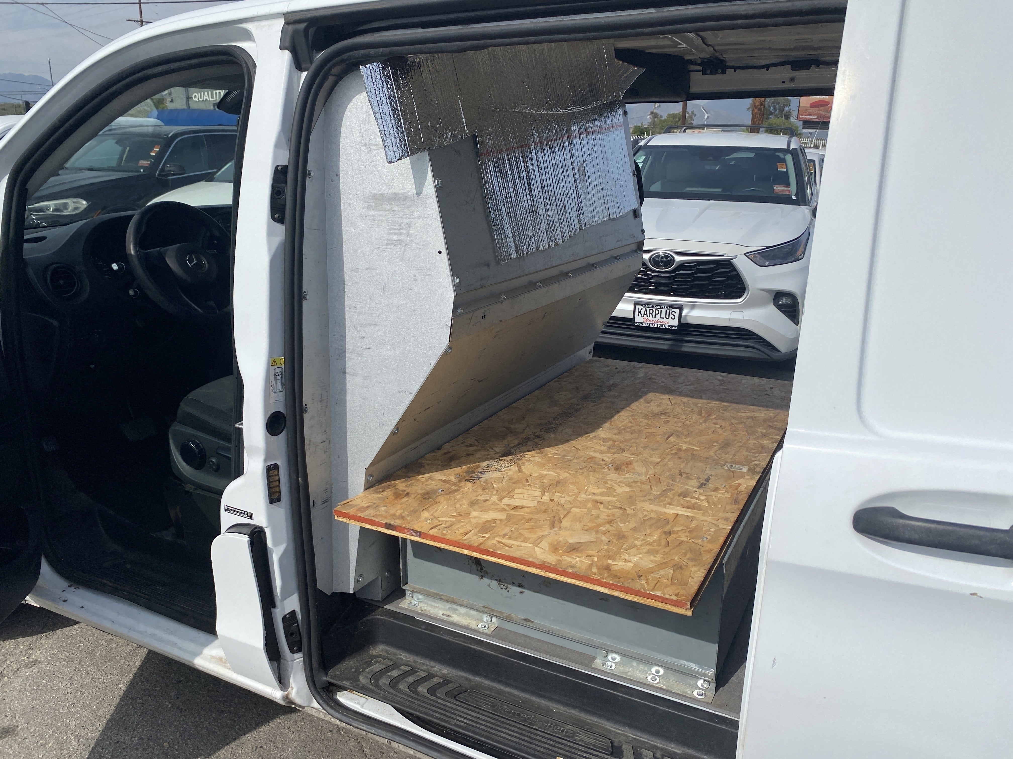 2018 Mercedes-Benz Metris Cargo Van Base