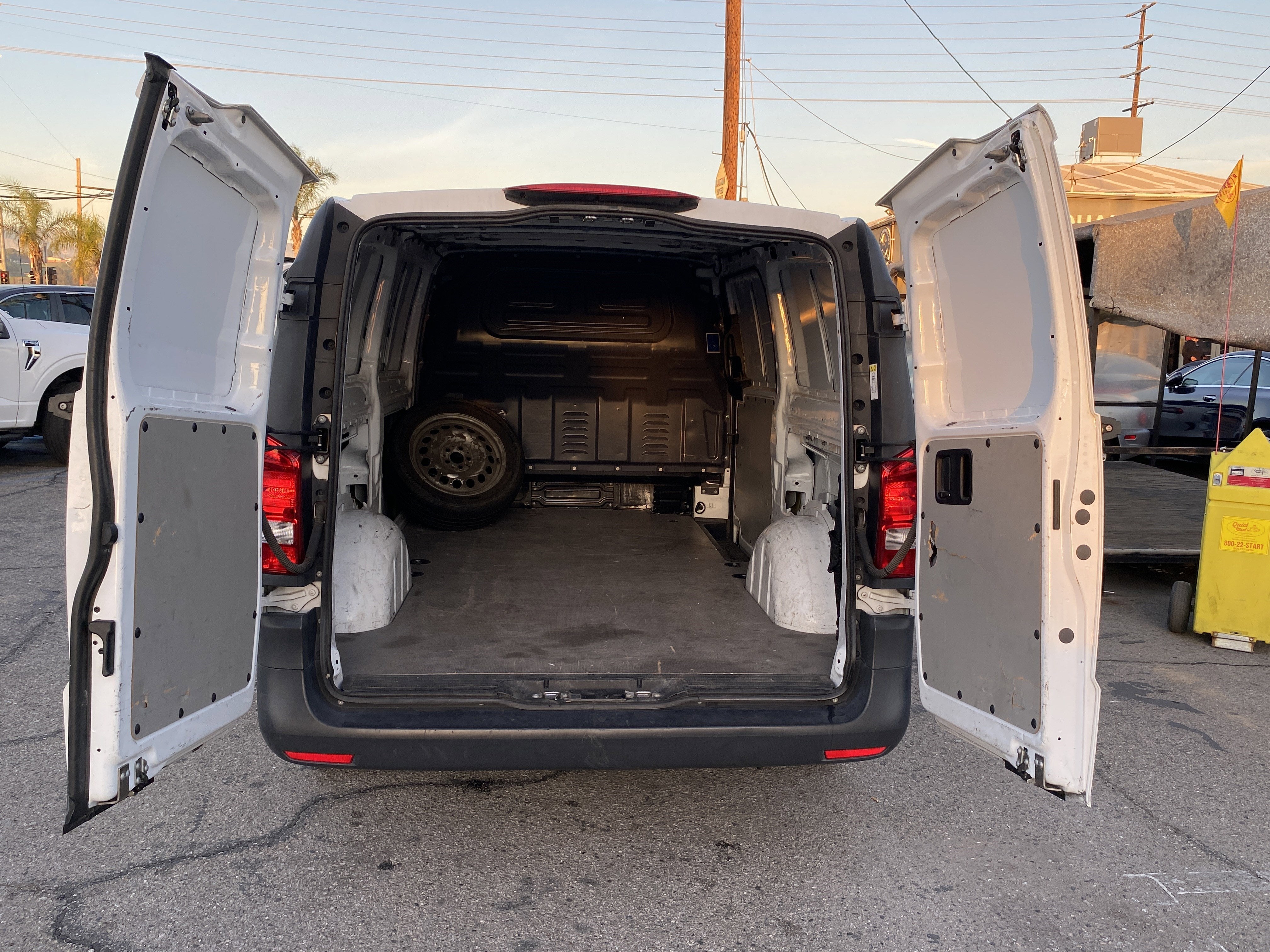 2018 Mercedes-Benz Metris Cargo Van Base