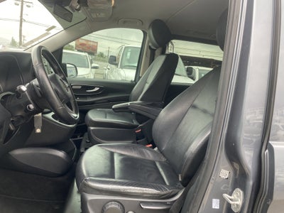 2017 Mercedes-Benz Metris Passenger Van Base