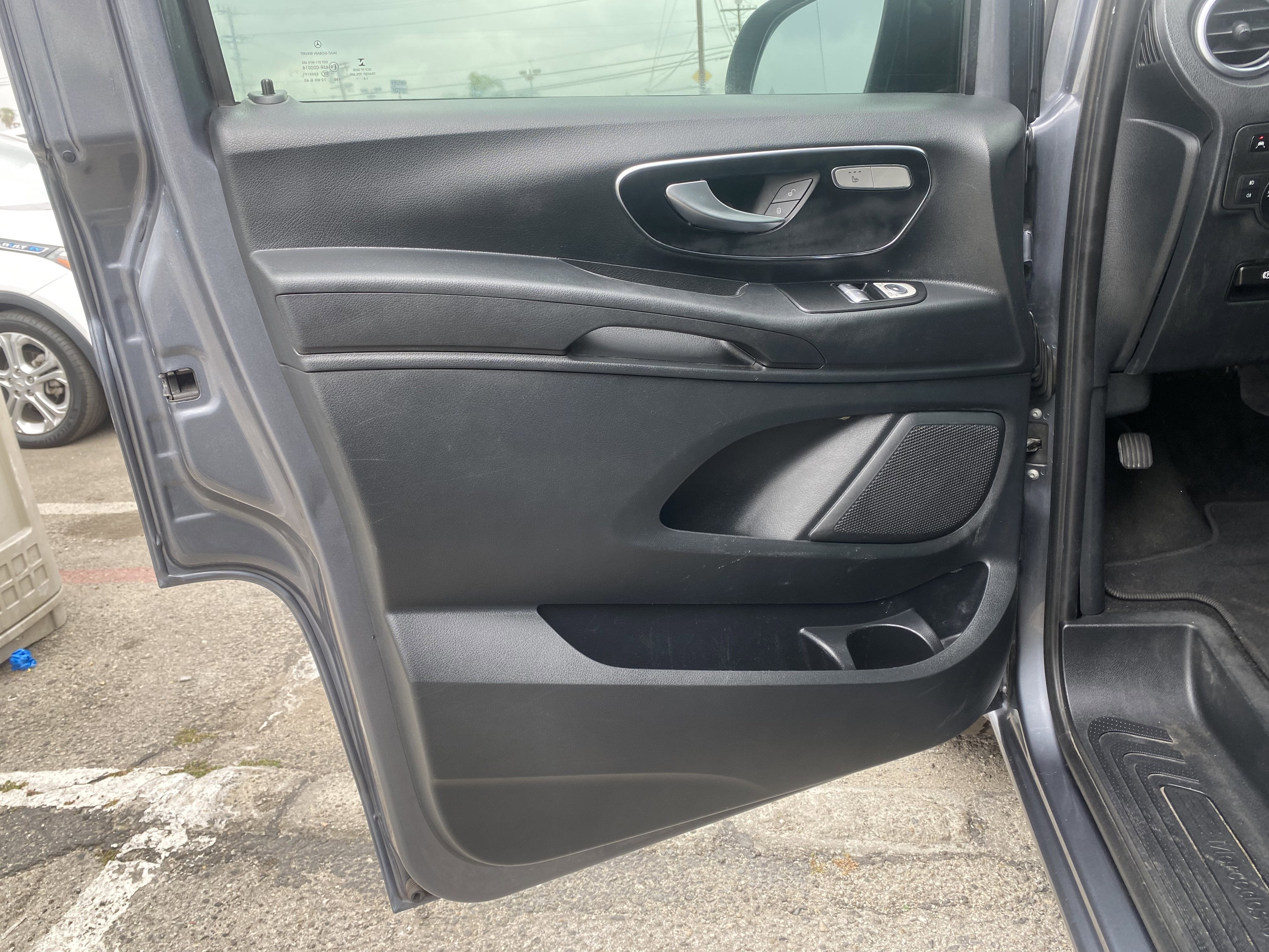 2017 Mercedes-Benz Metris Passenger Van Base