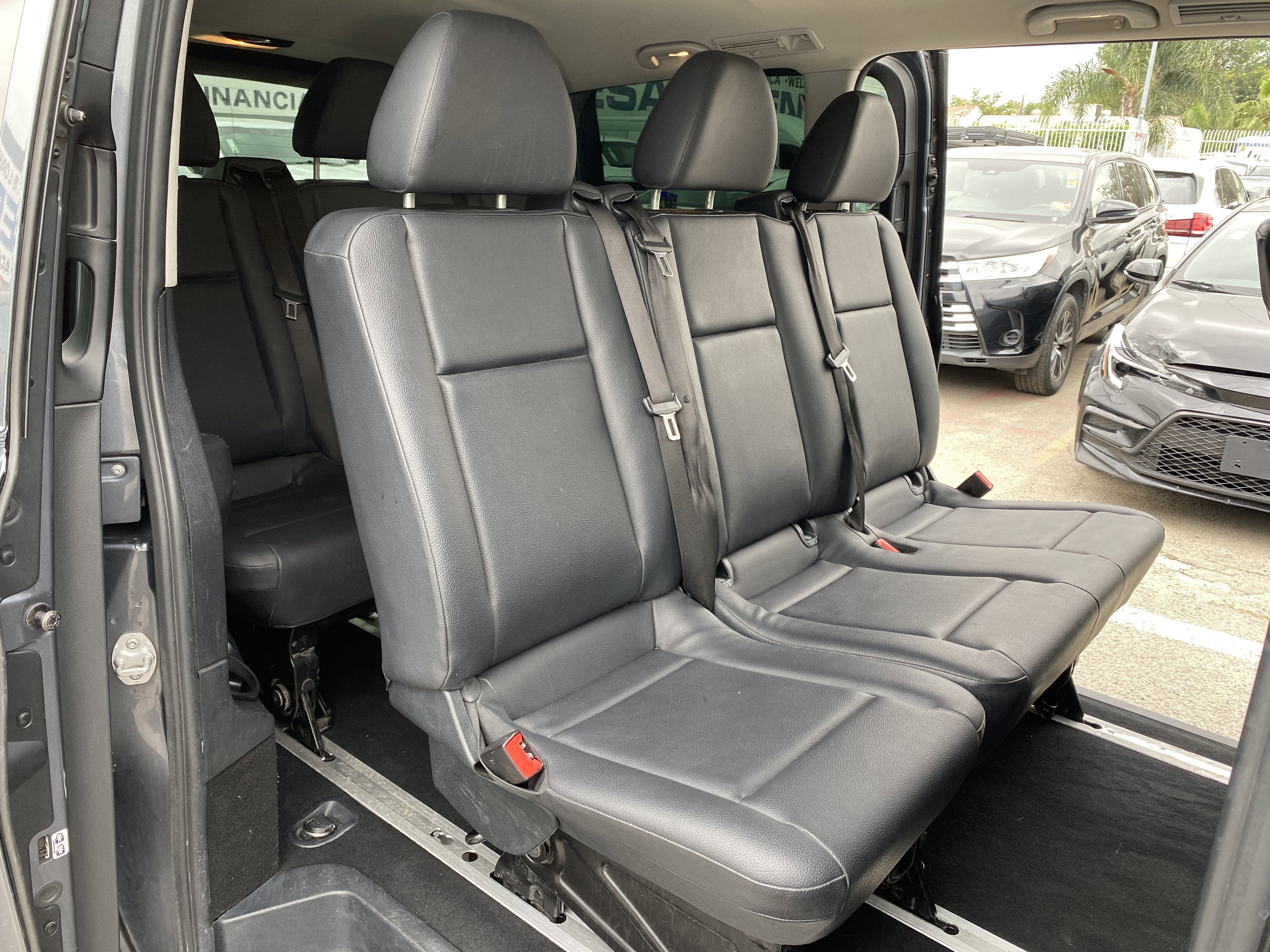 2017 Mercedes-Benz Metris Passenger Van Base
