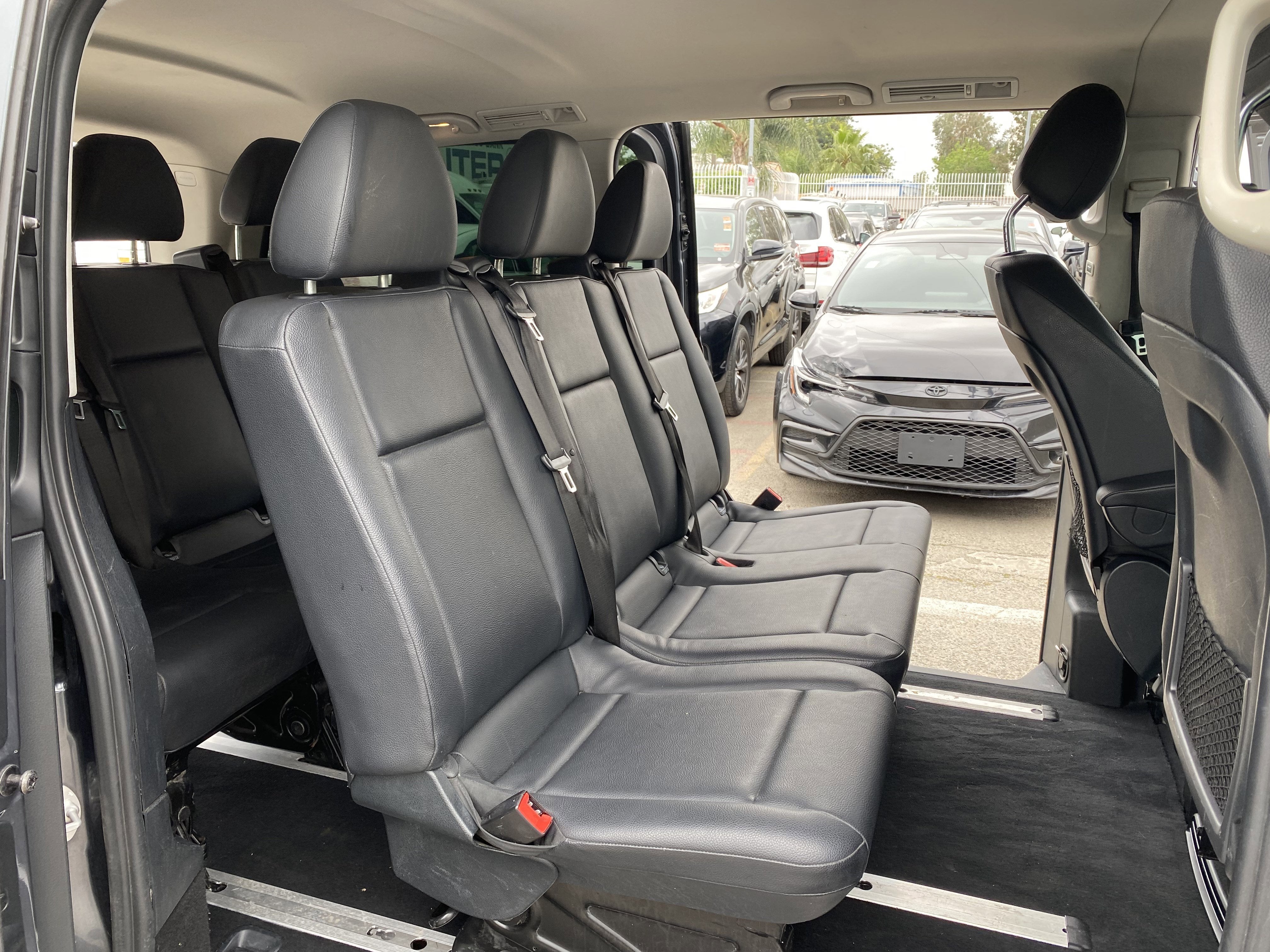 2017 Mercedes-Benz Metris Passenger Van Base
