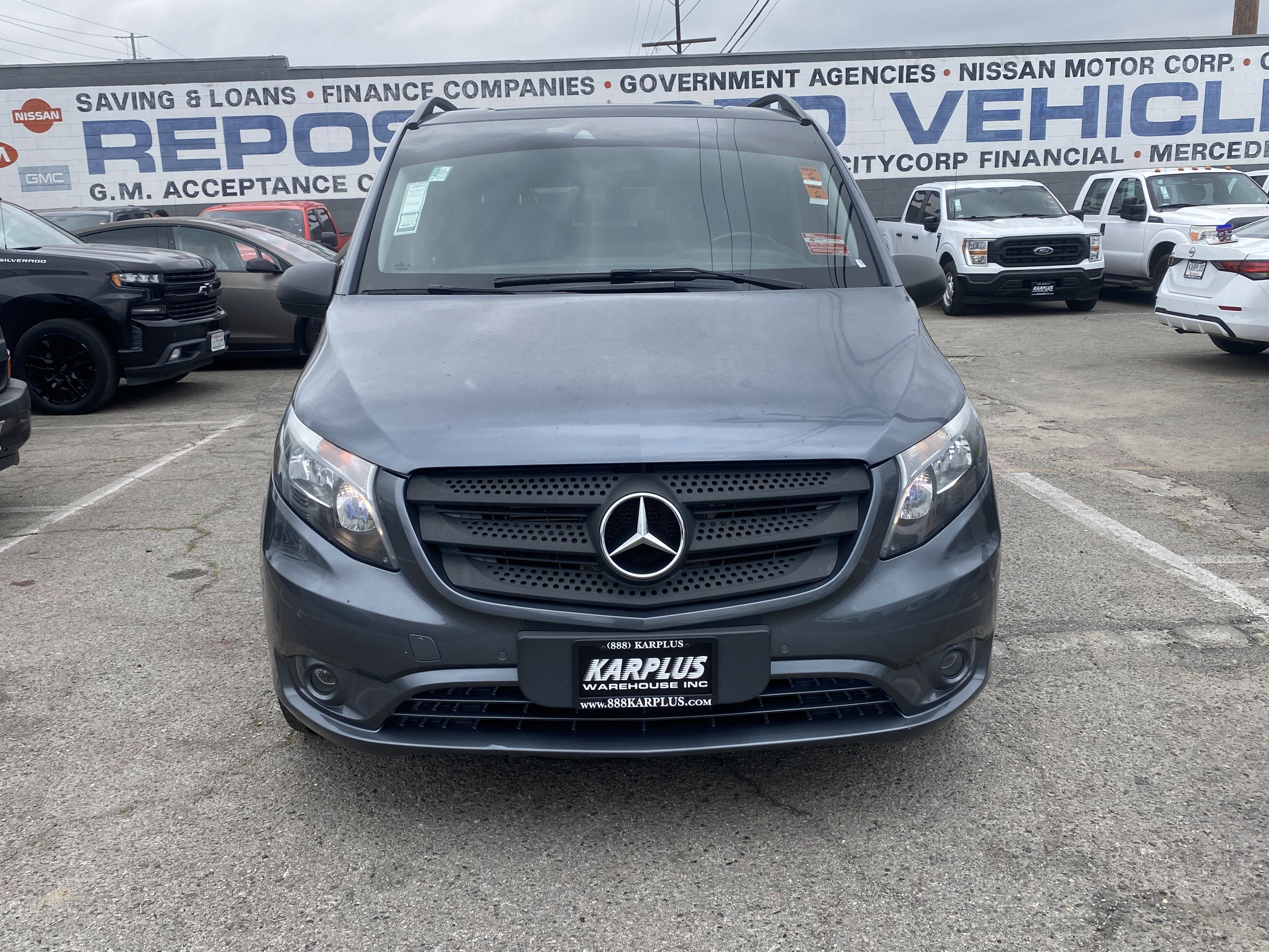 2017 Mercedes-Benz Metris Passenger Van Base