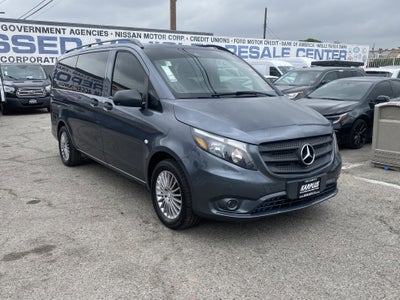 2017 Mercedes-Benz Metris Passenger Van Base