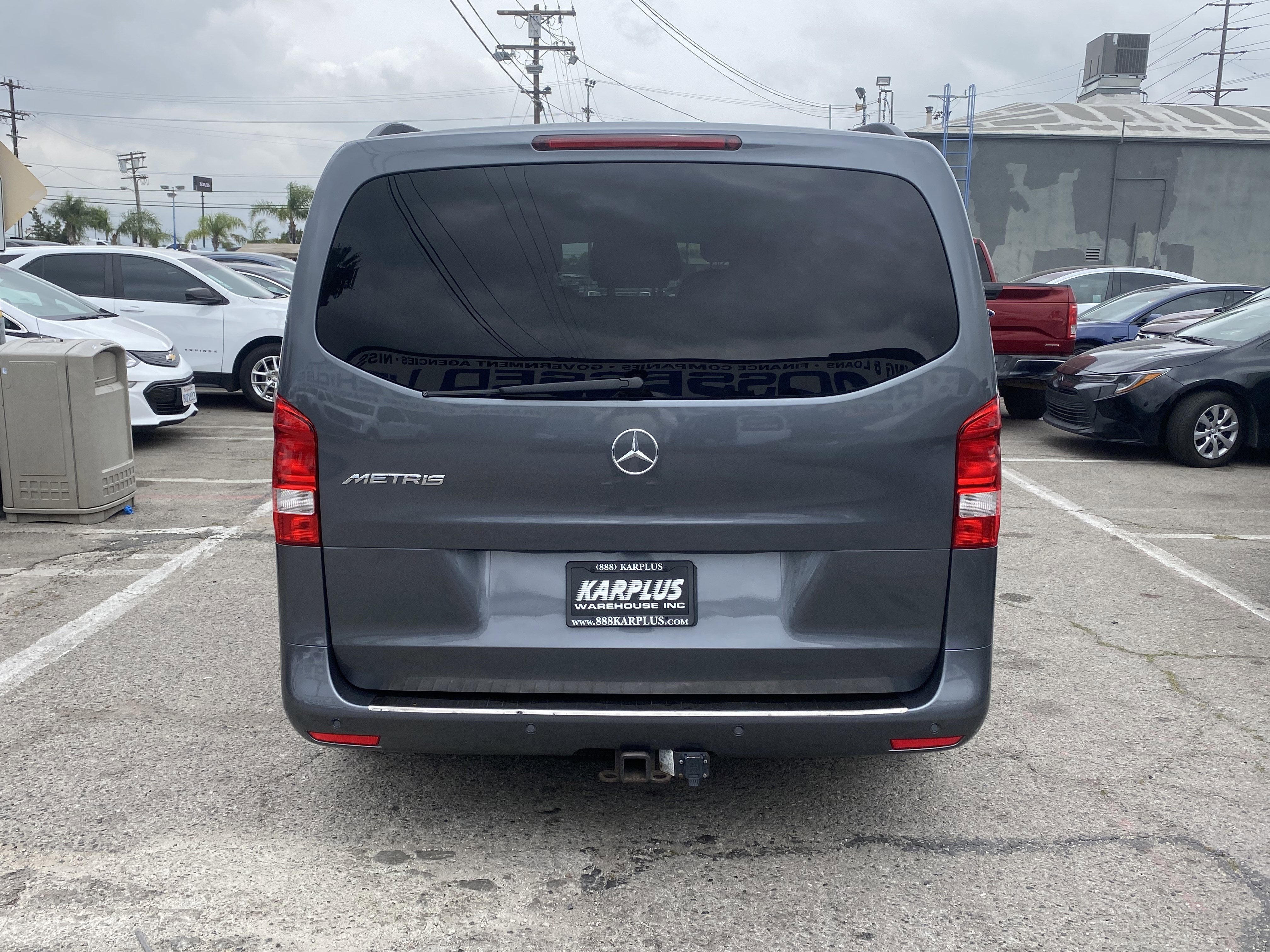 2017 Mercedes-Benz Metris Passenger Van Base