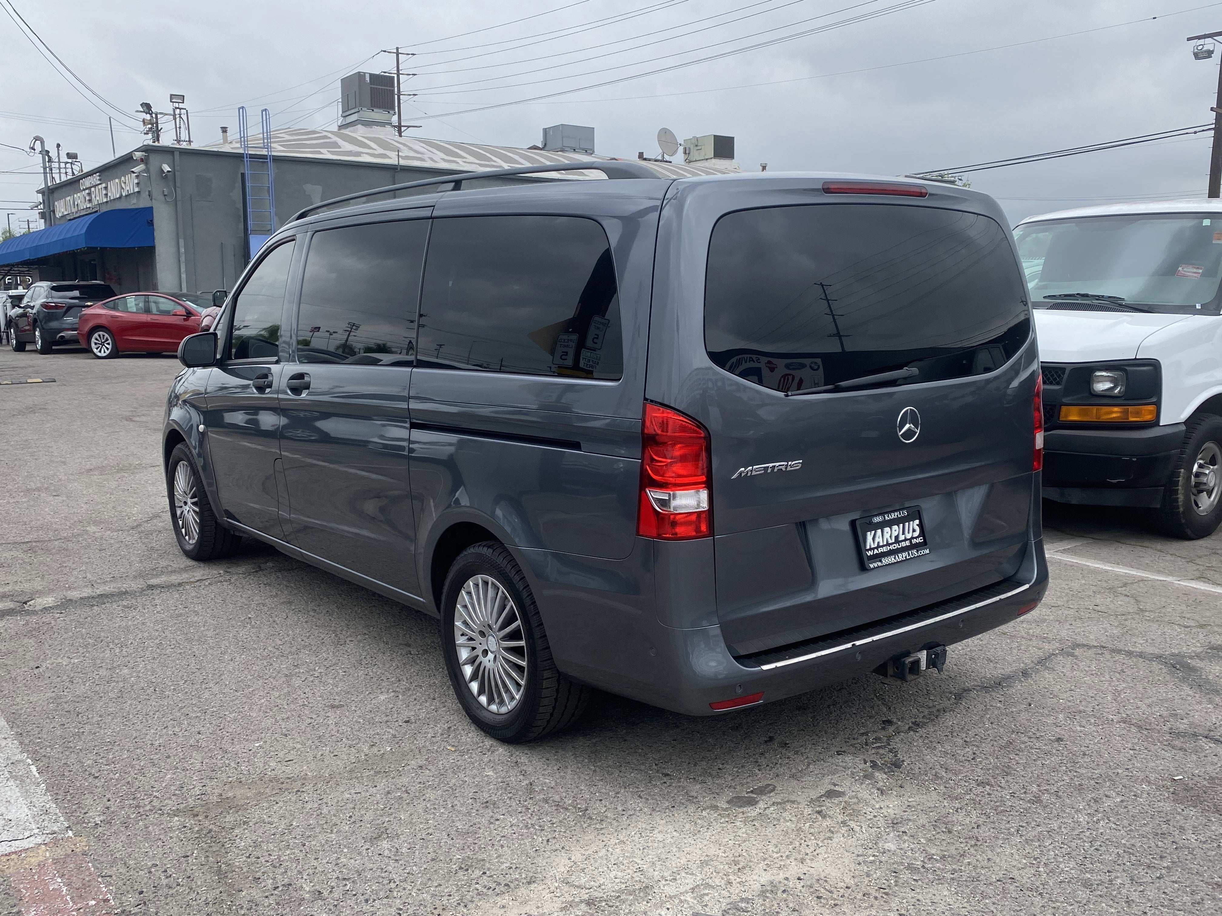 2017 Mercedes-Benz Metris Passenger Van Base