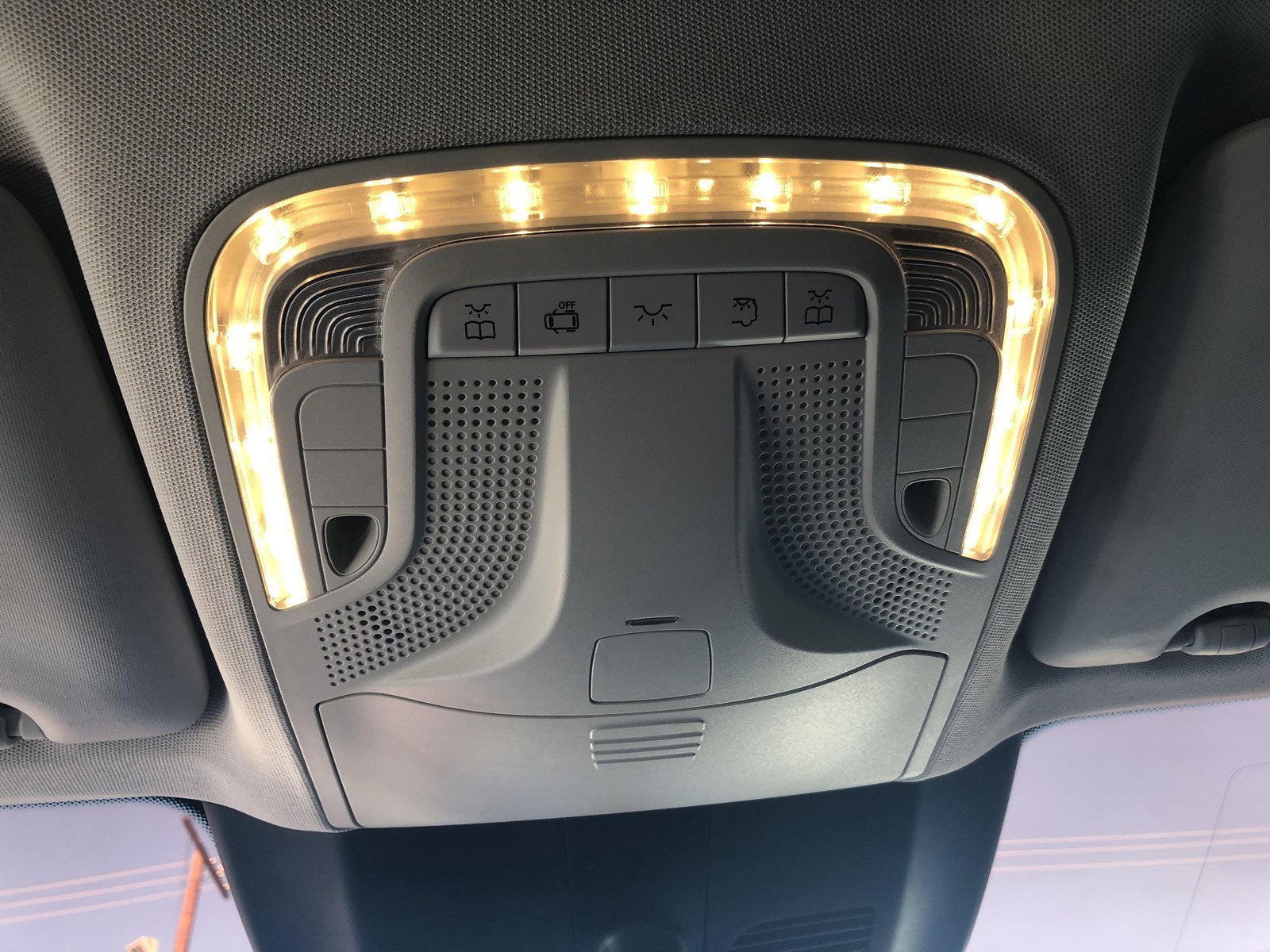 2016 Mercedes-Benz Metris Passenger Van RWD 126"