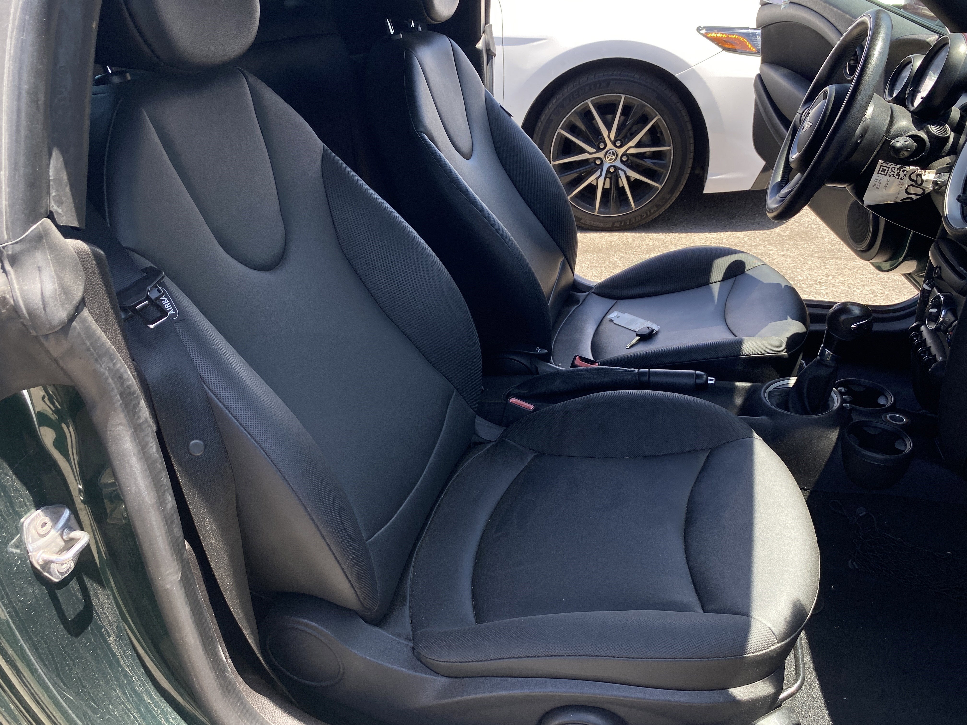 2014 MINI Cooper Roadster 2dr