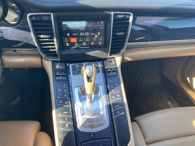 2013 Porsche Panamera Base