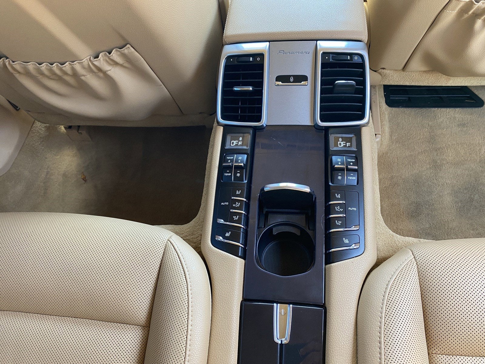 2014 Porsche Panamera 4