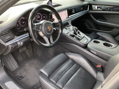 2018 Porsche Panamera 4