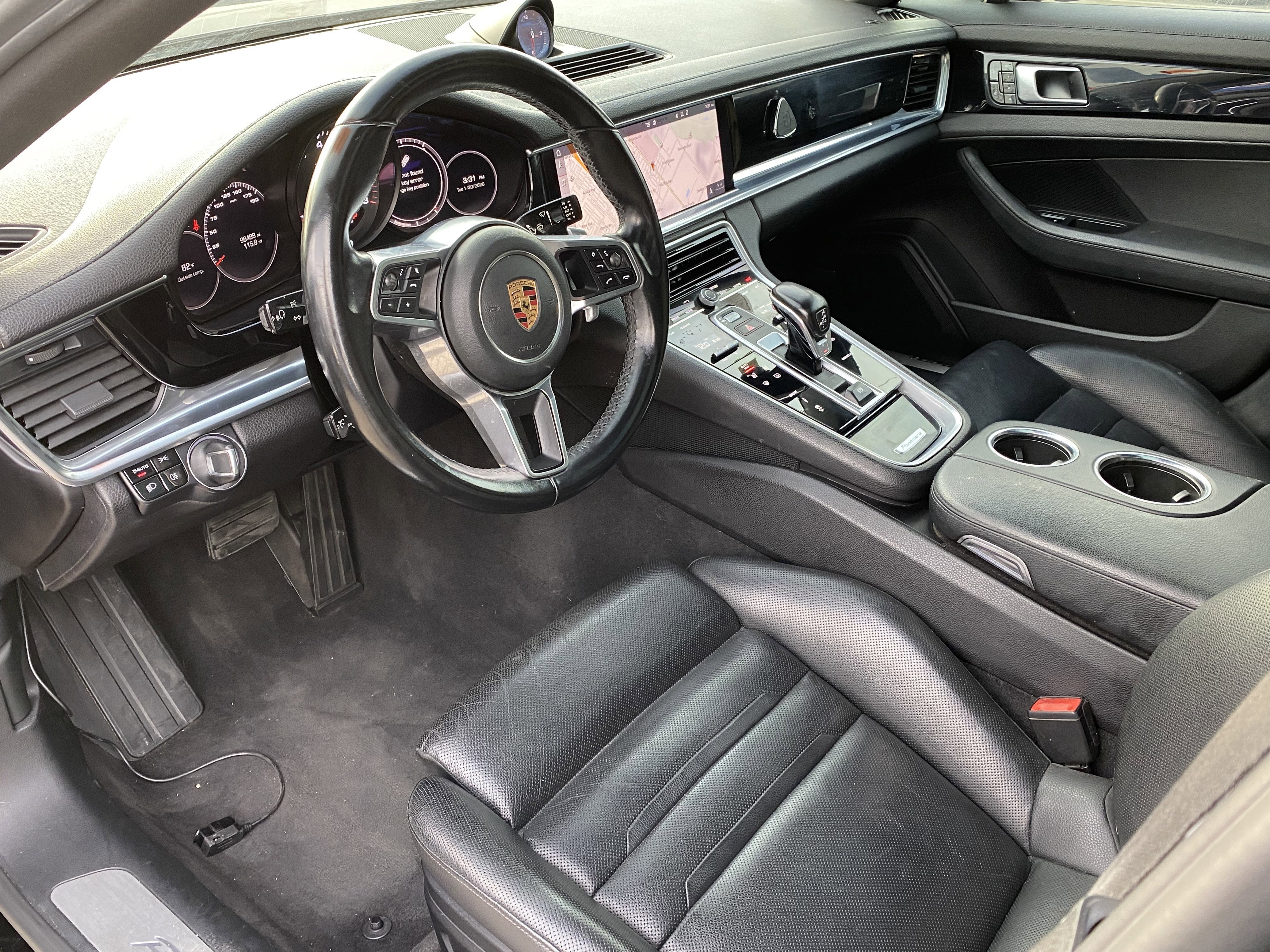 2018 Porsche Panamera 4