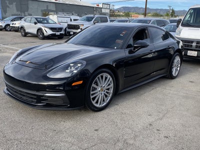 2018 Porsche Panamera 4