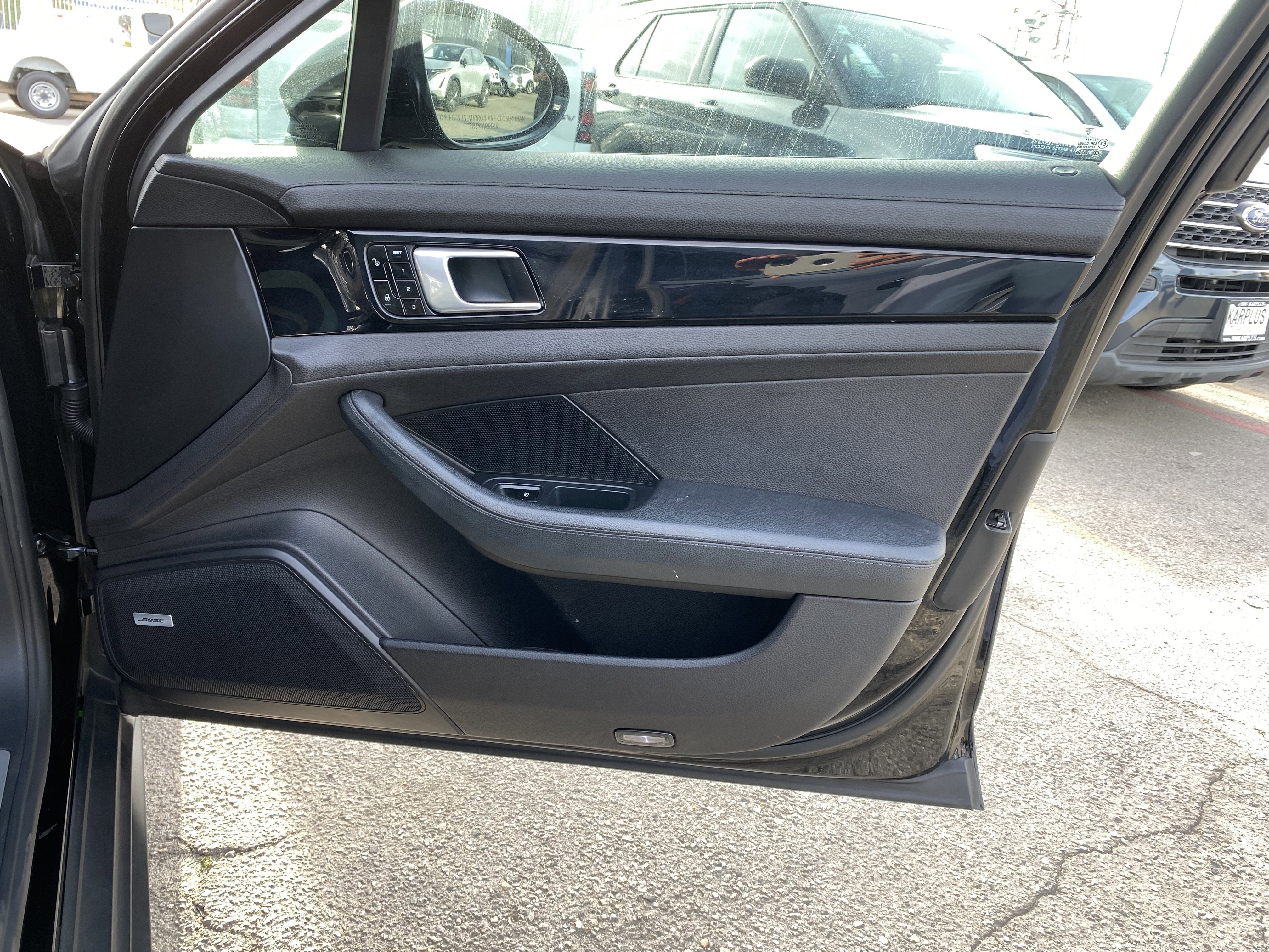 2018 Porsche Panamera 4