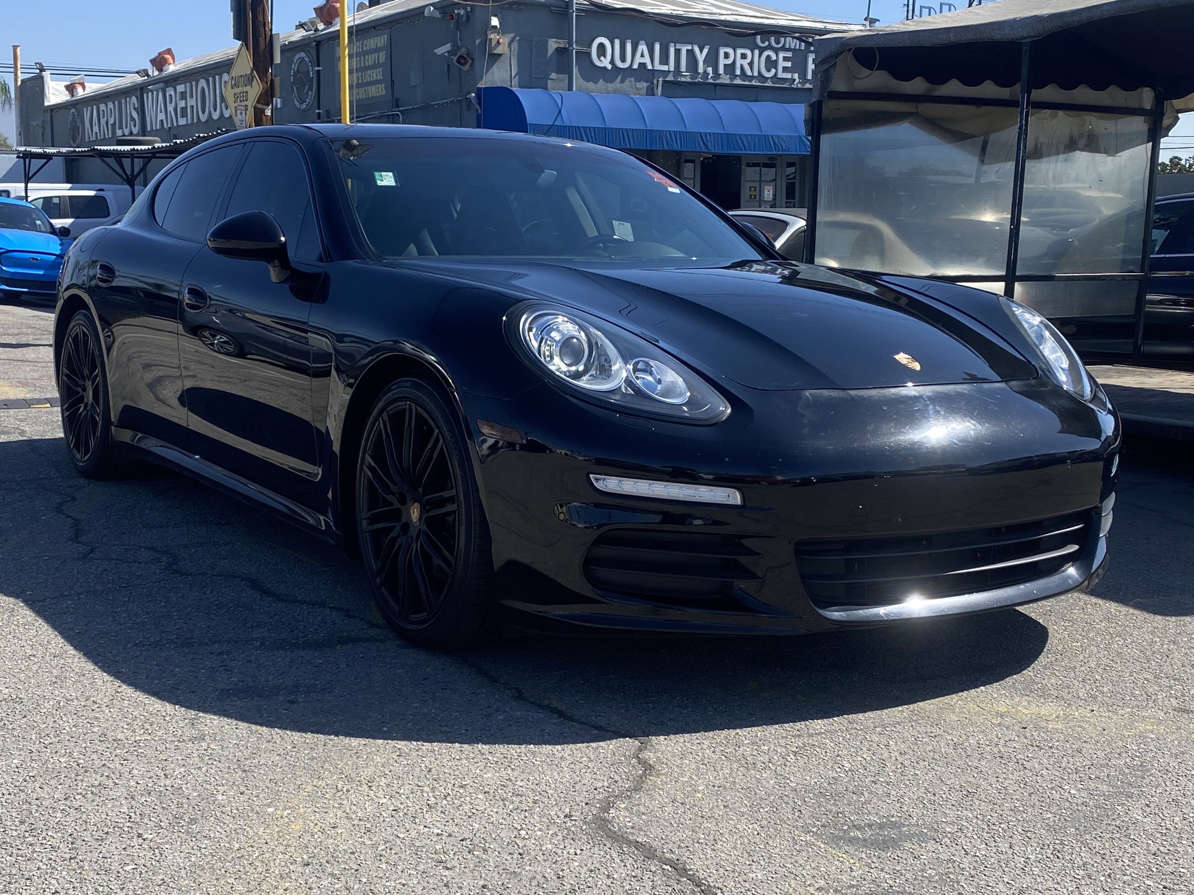 2016 Porsche Panamera Base