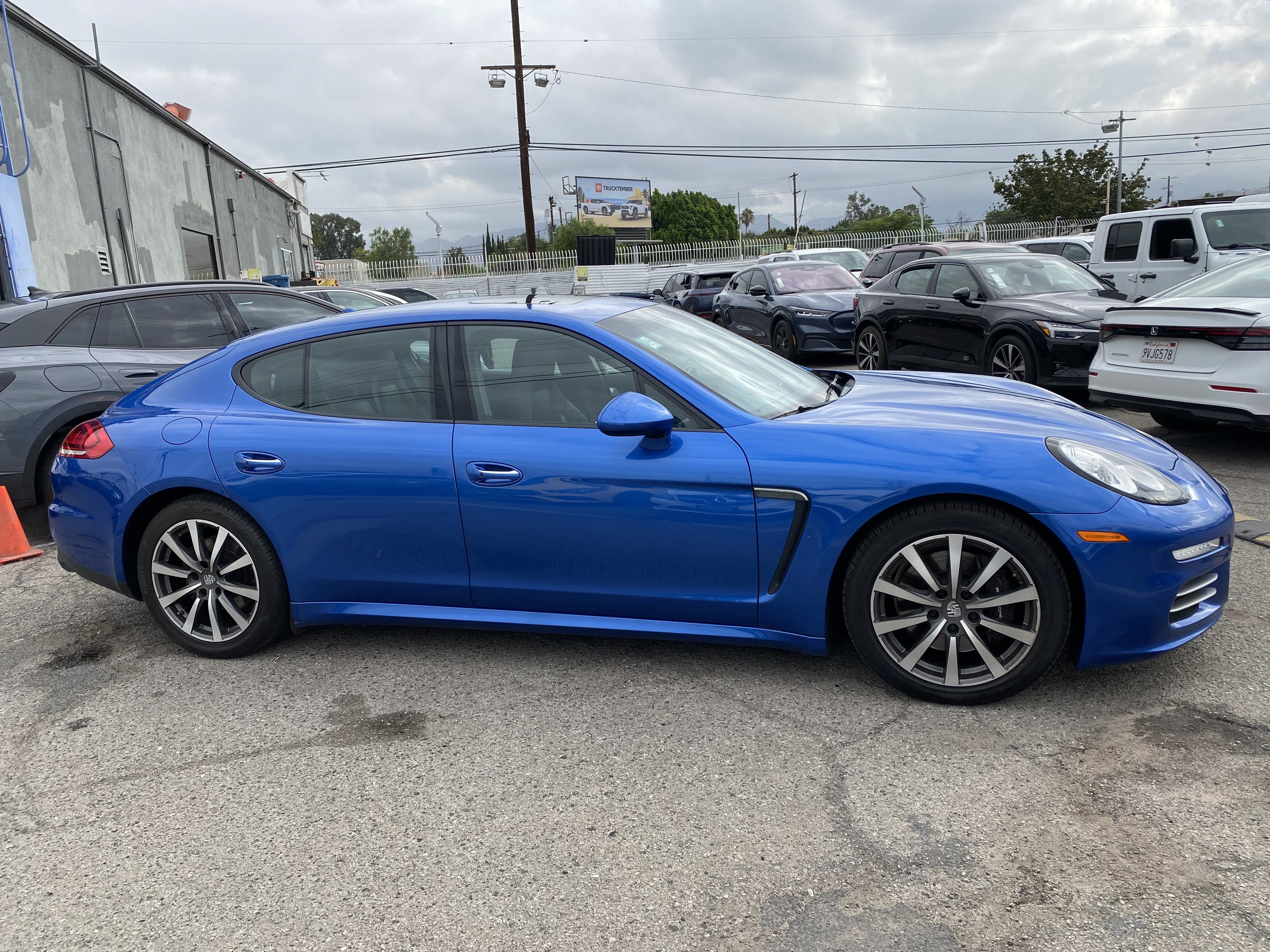 2015 Porsche Panamera 4DR HB 4