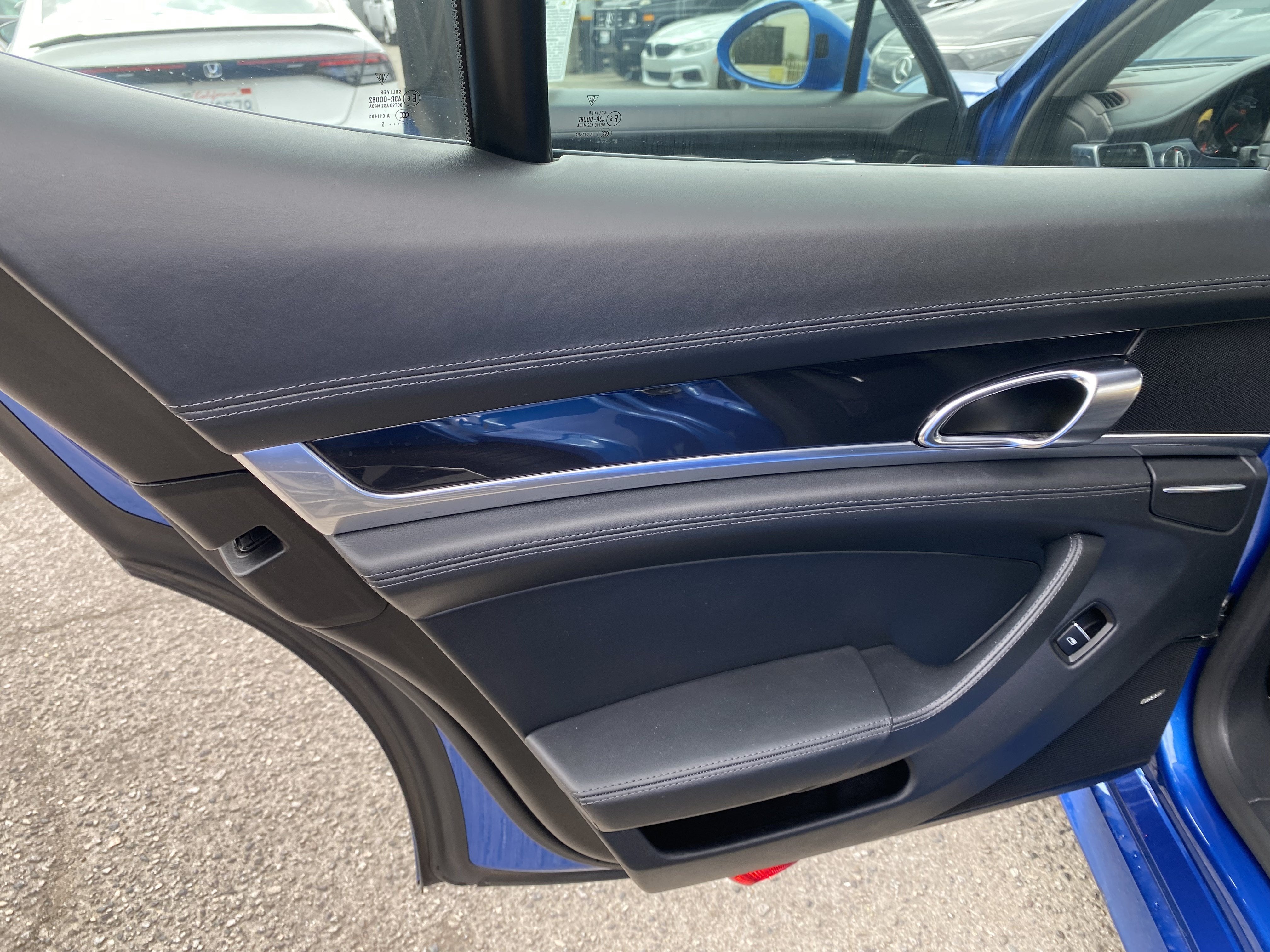 2015 Porsche Panamera 4DR HB 4