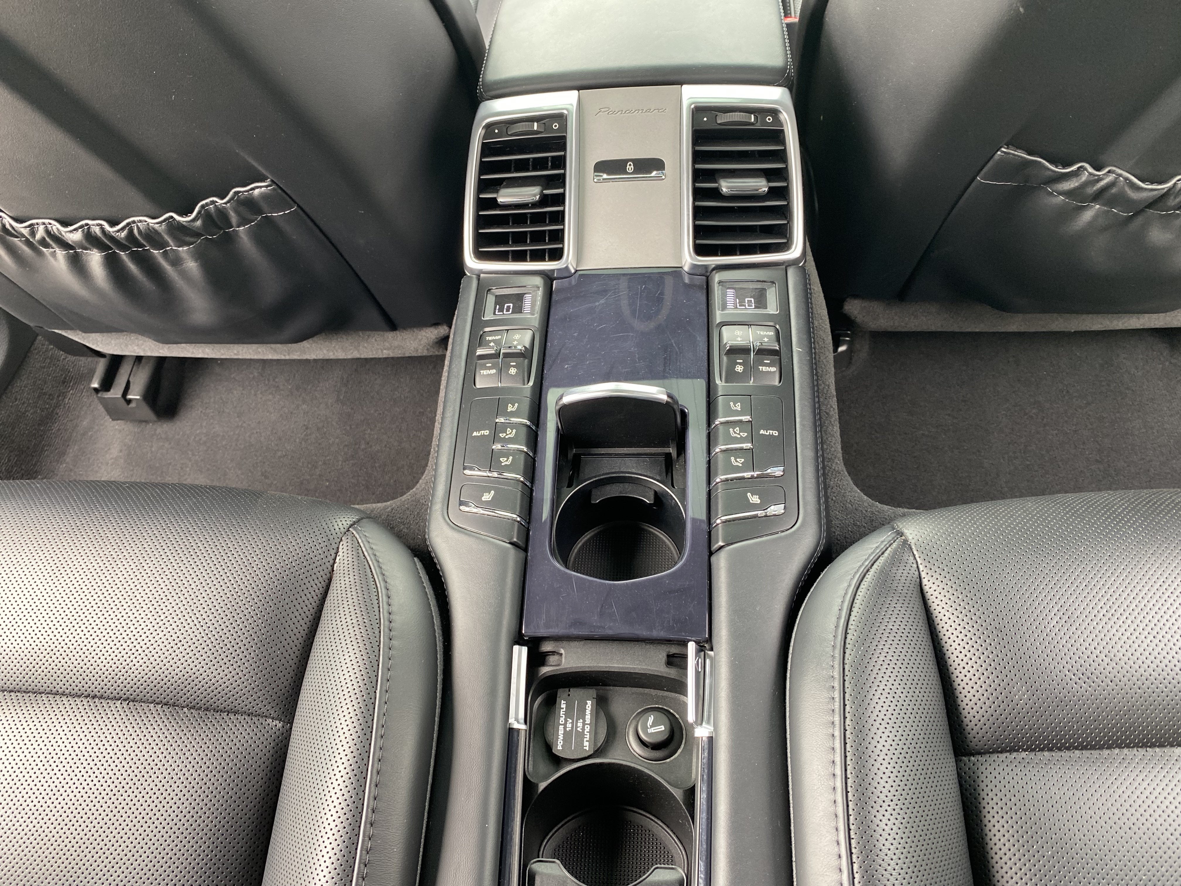 2015 Porsche Panamera 4DR HB 4