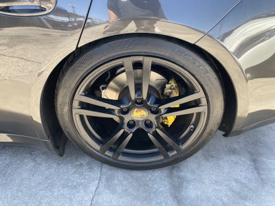 2016 Porsche Panamera Edition