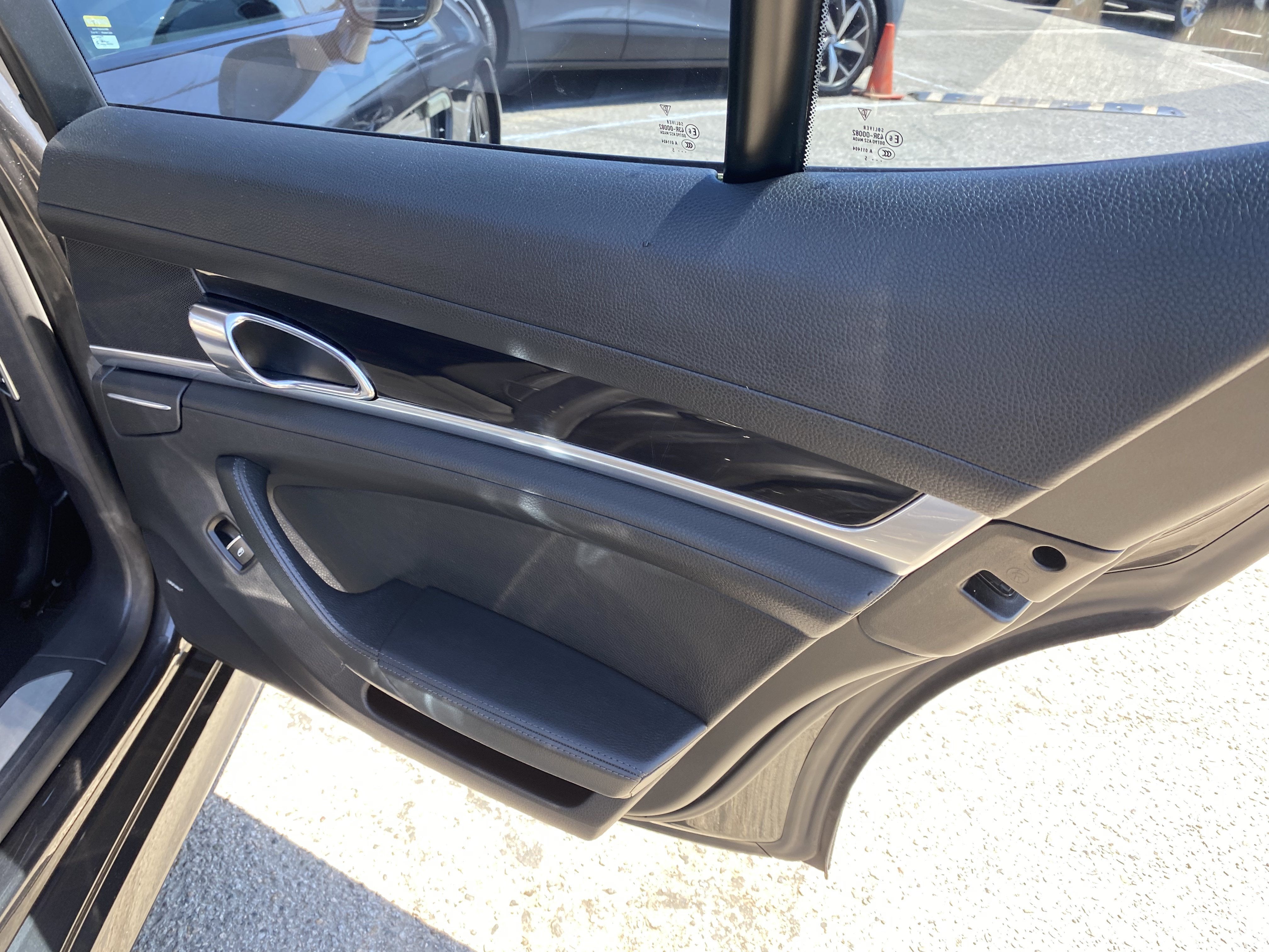 2016 Porsche Panamera Edition