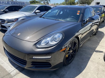 2016 Porsche Panamera Edition