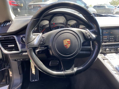2016 Porsche Panamera Edition