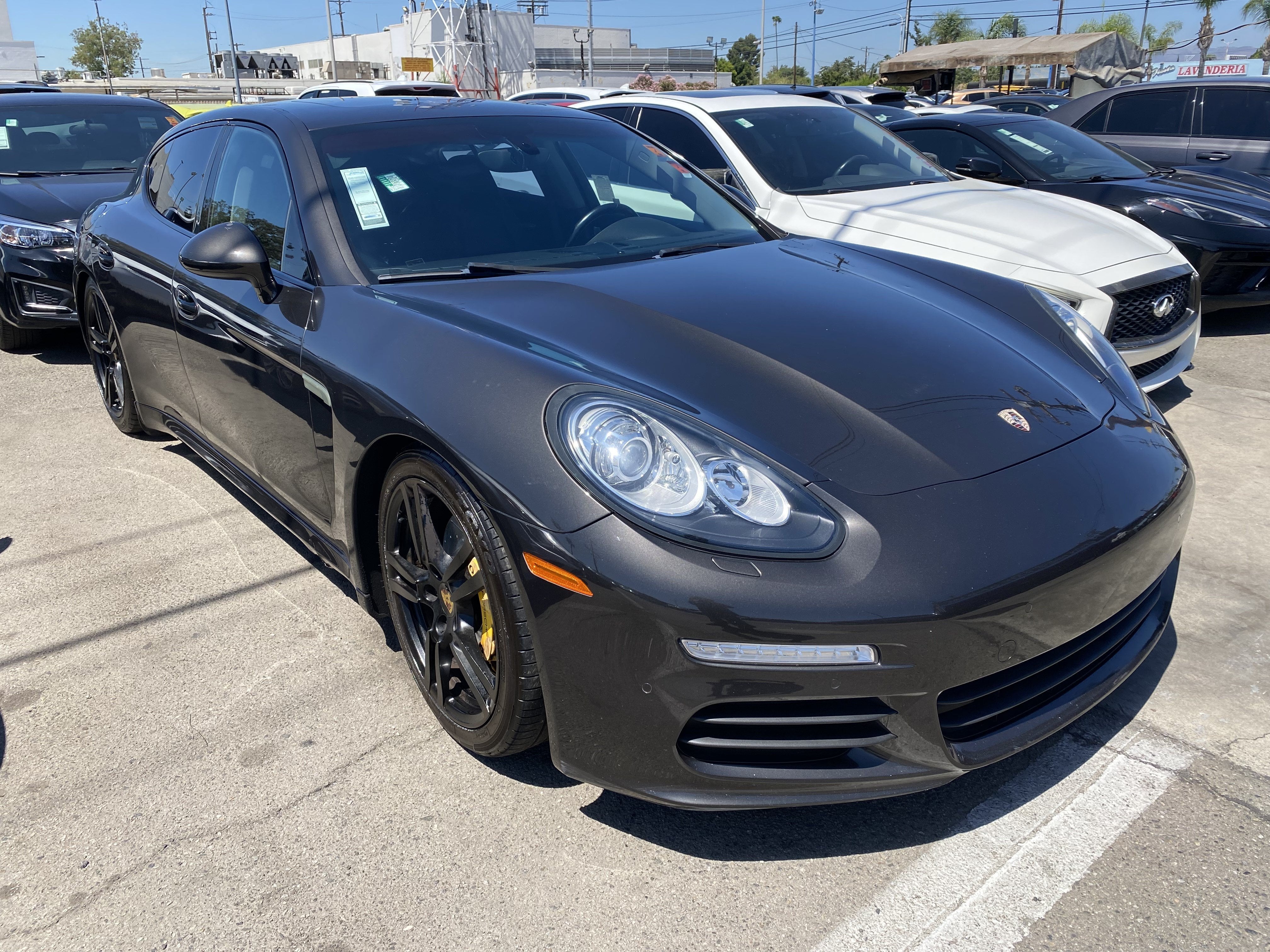 2016 Porsche Panamera Edition