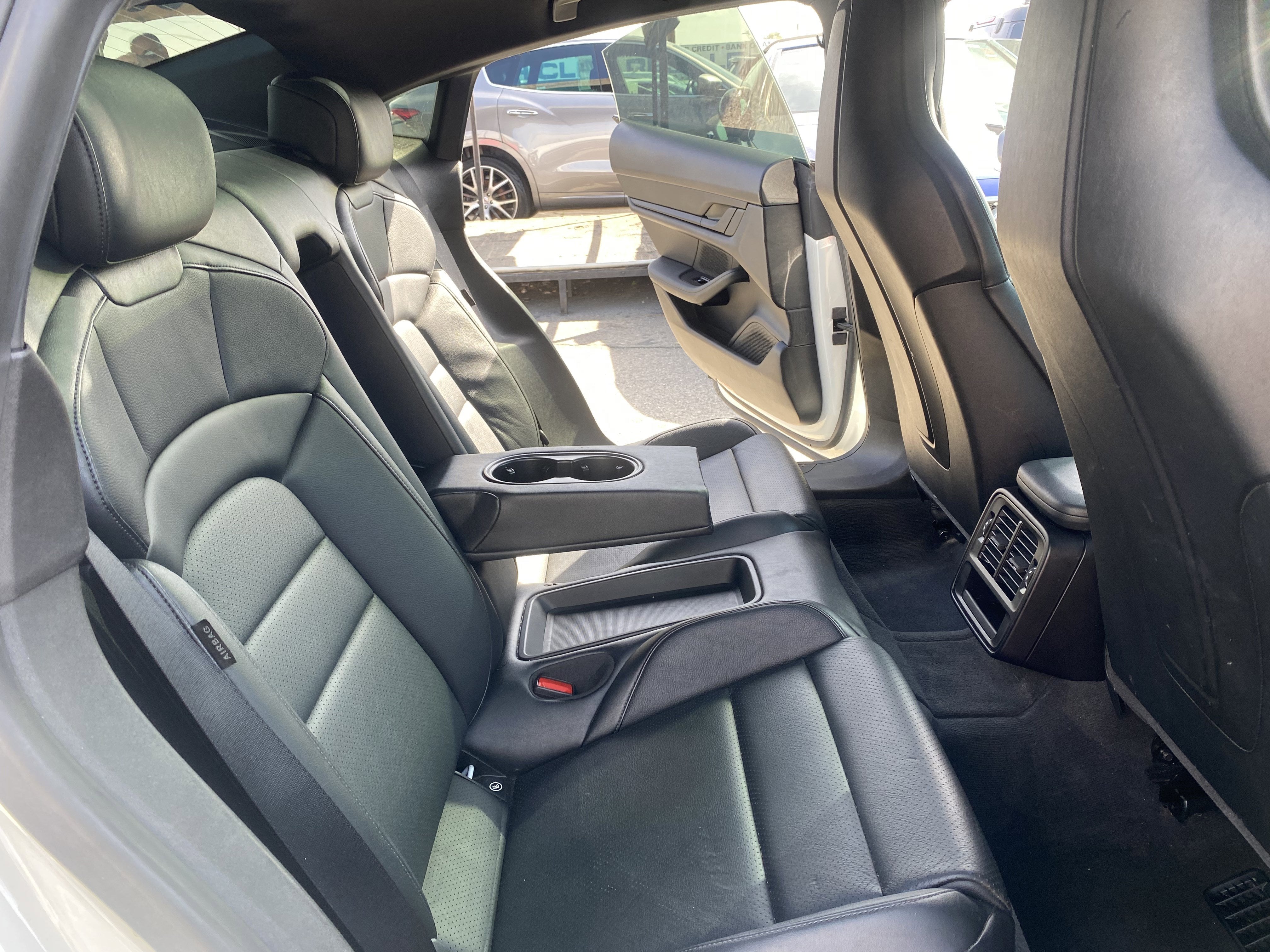 2022 Porsche Taycan RWD