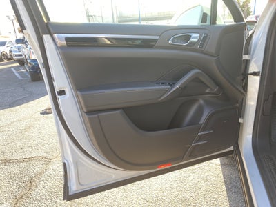 2017 Porsche Cayenne Platinum Edition